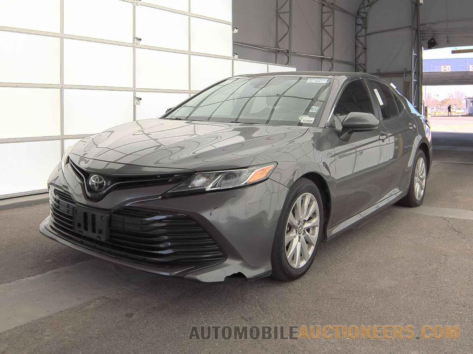 4T1B11HK4KU191902 Toyota Camry 2019