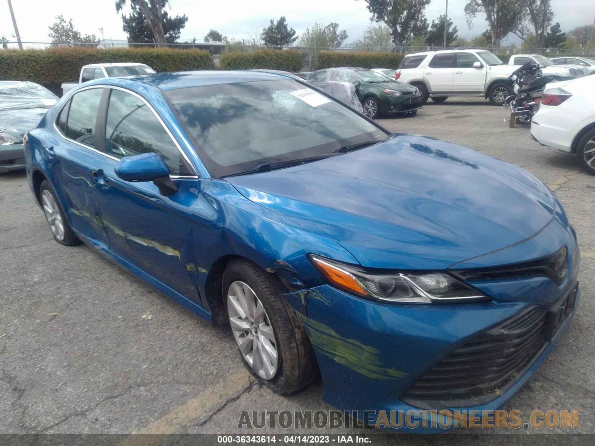 4T1B11HK4KU207421 TOYOTA CAMRY 2019