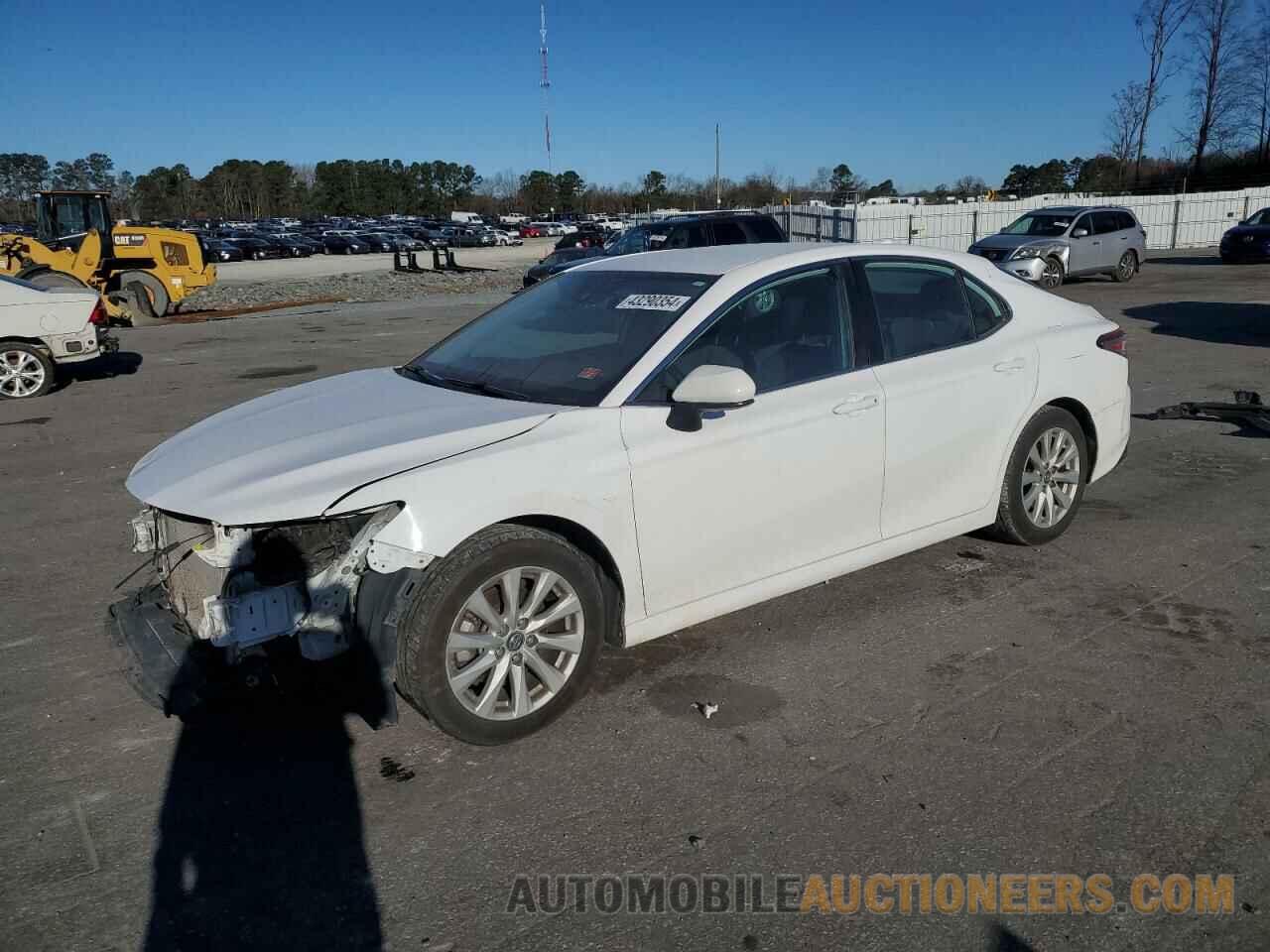 4T1B11HK4KU208326 TOYOTA CAMRY 2019