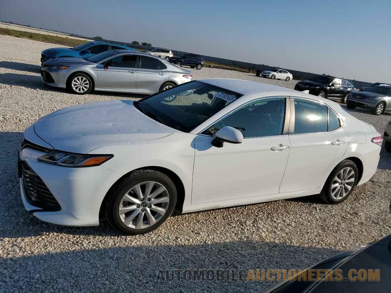 4T1B11HK4KU209153 TOYOTA CAMRY 2019