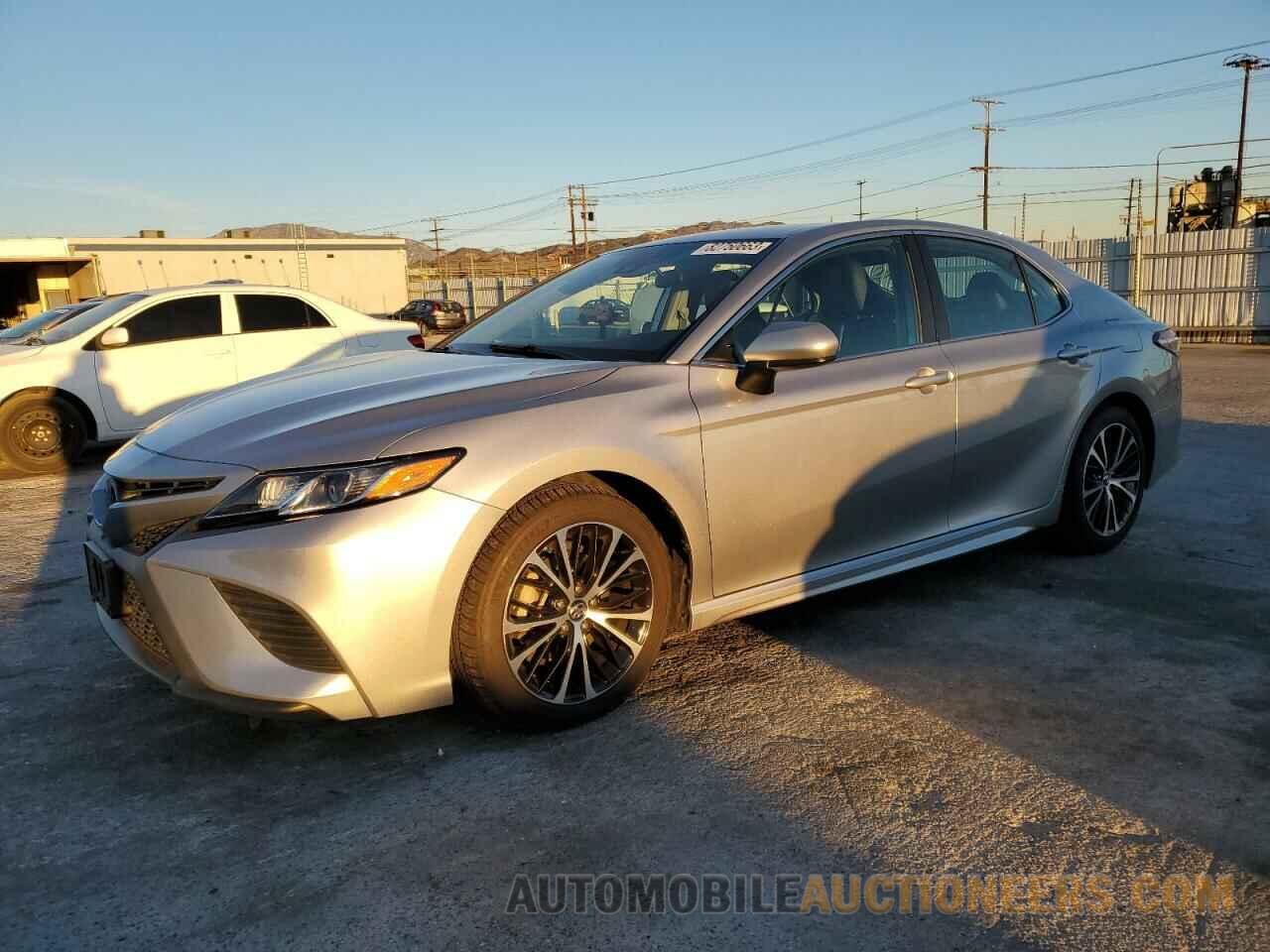 4T1B11HK4KU213848 TOYOTA CAMRY 2019