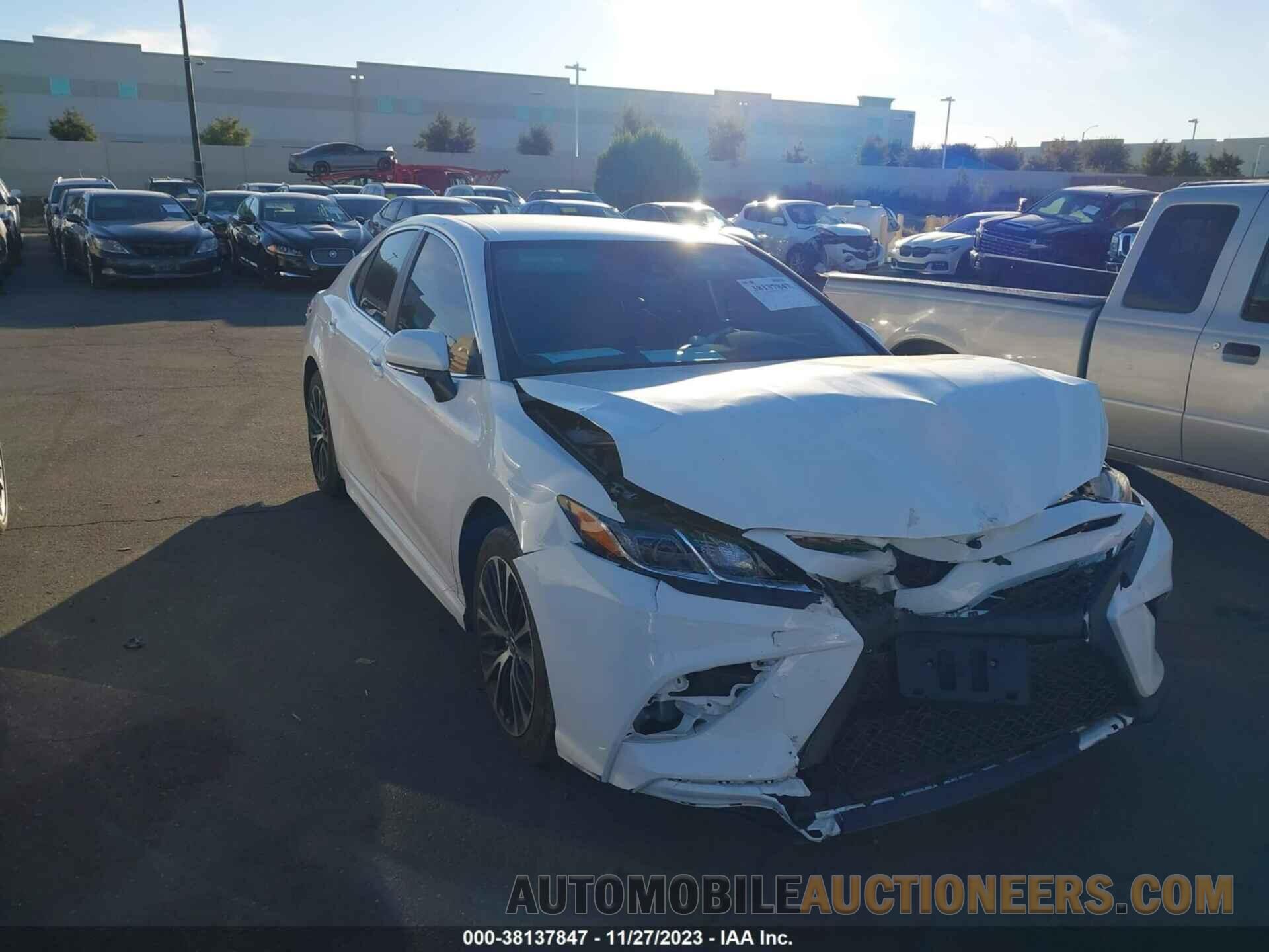 4T1B11HK4KU222212 TOYOTA CAMRY 2019