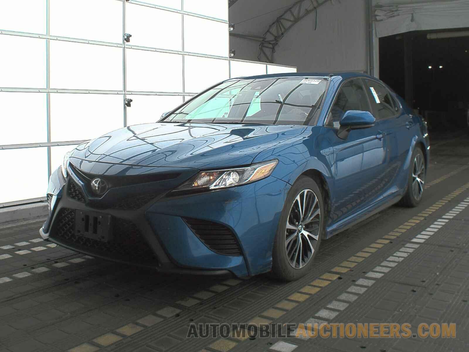 4T1B11HK4KU225773 Toyota Camry 2019