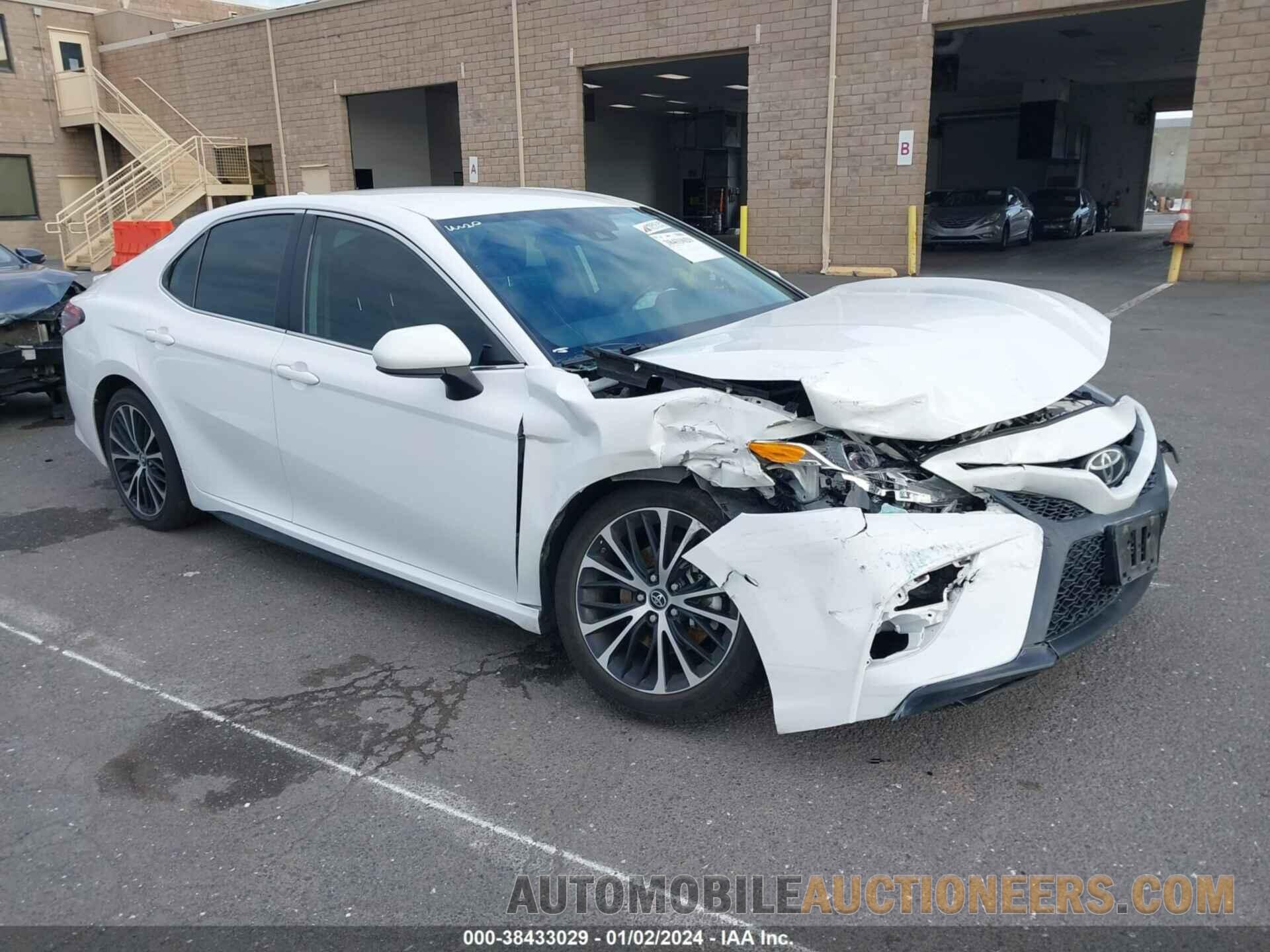 4T1B11HK4KU228723 TOYOTA CAMRY 2019