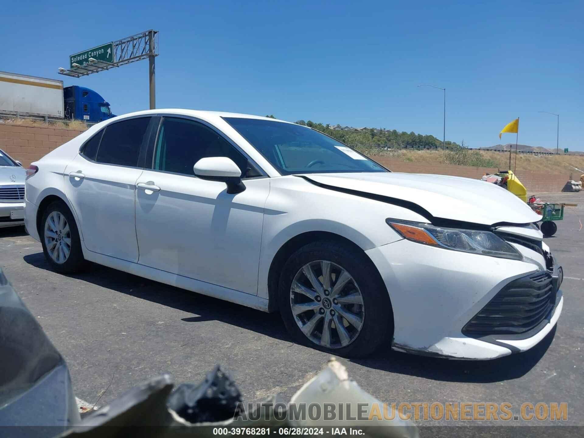 4T1B11HK4KU238779 TOYOTA CAMRY 2019