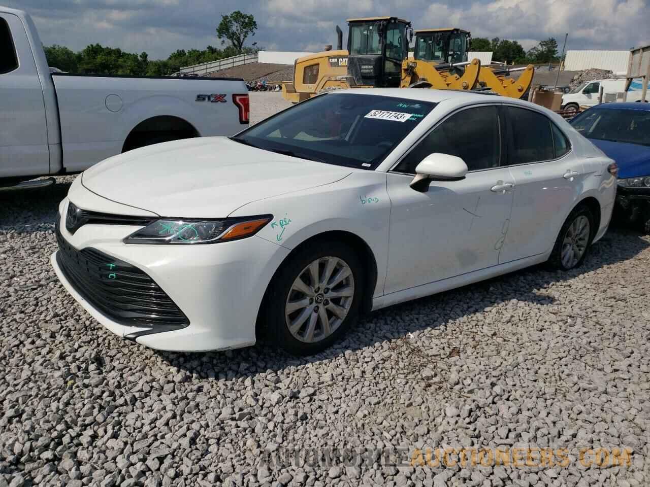 4T1B11HK4KU245666 TOYOTA CAMRY 2019