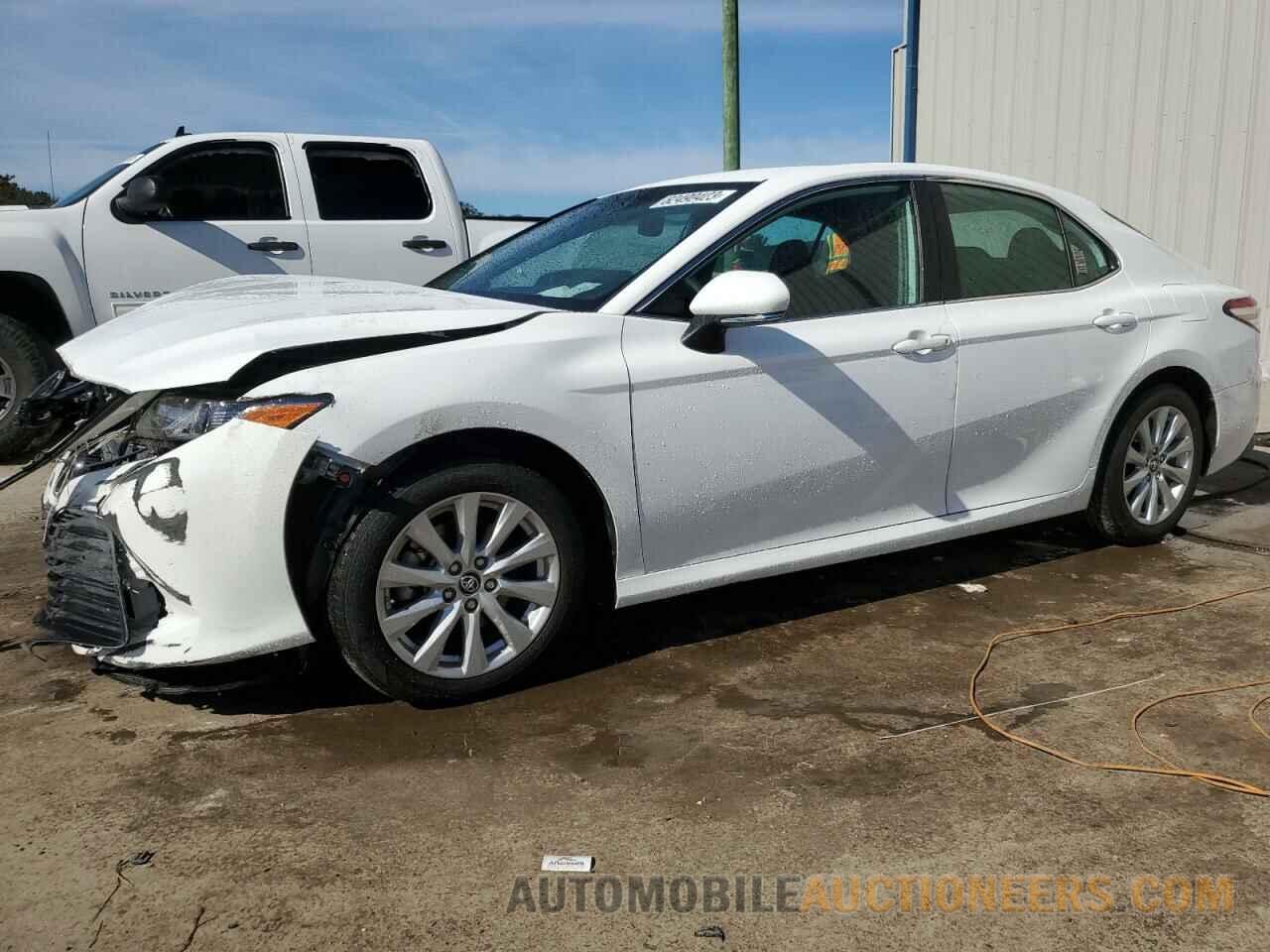 4T1B11HK4KU248017 TOYOTA CAMRY 2019