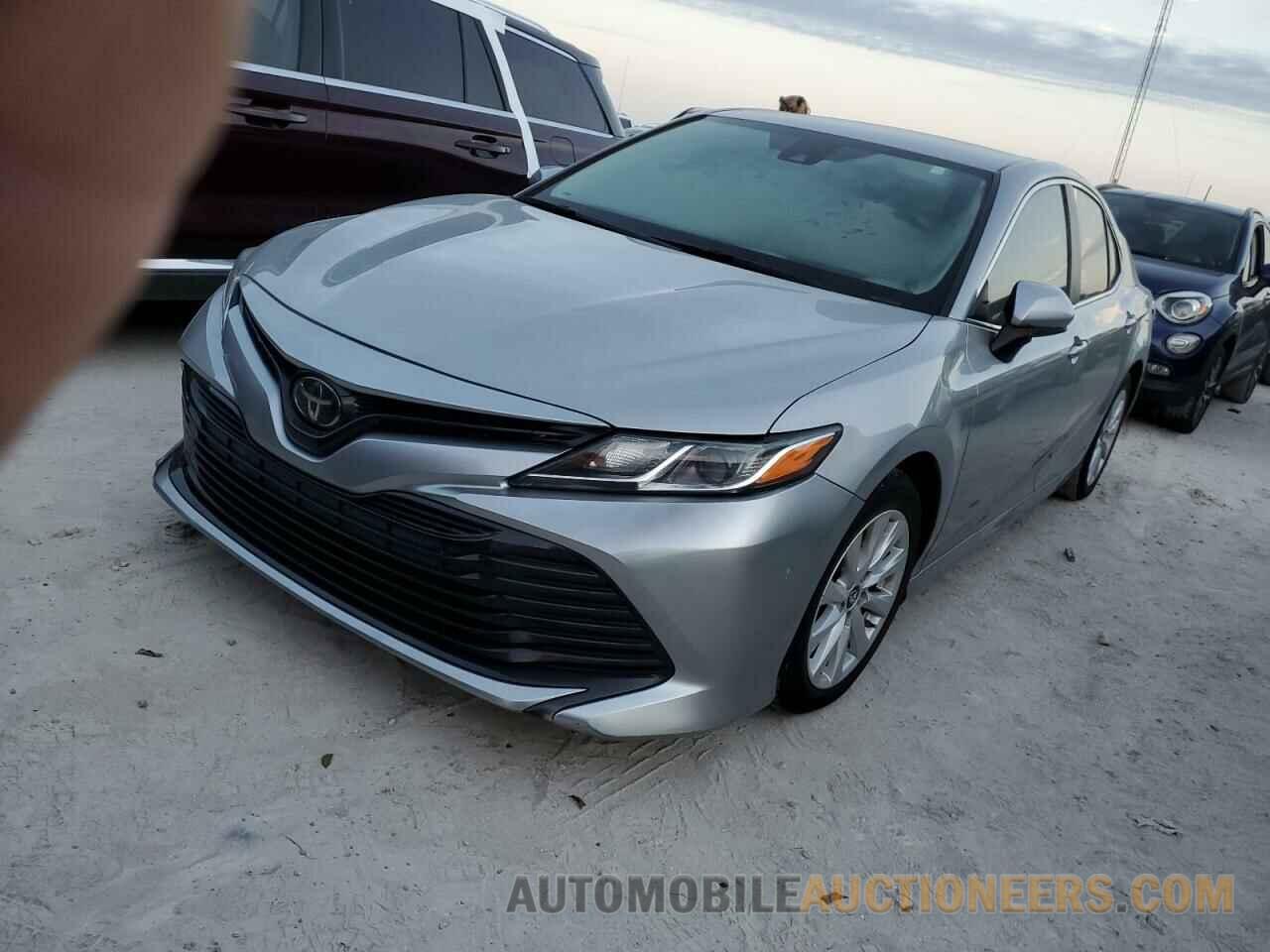 4T1B11HK4KU251550 TOYOTA CAMRY 2019