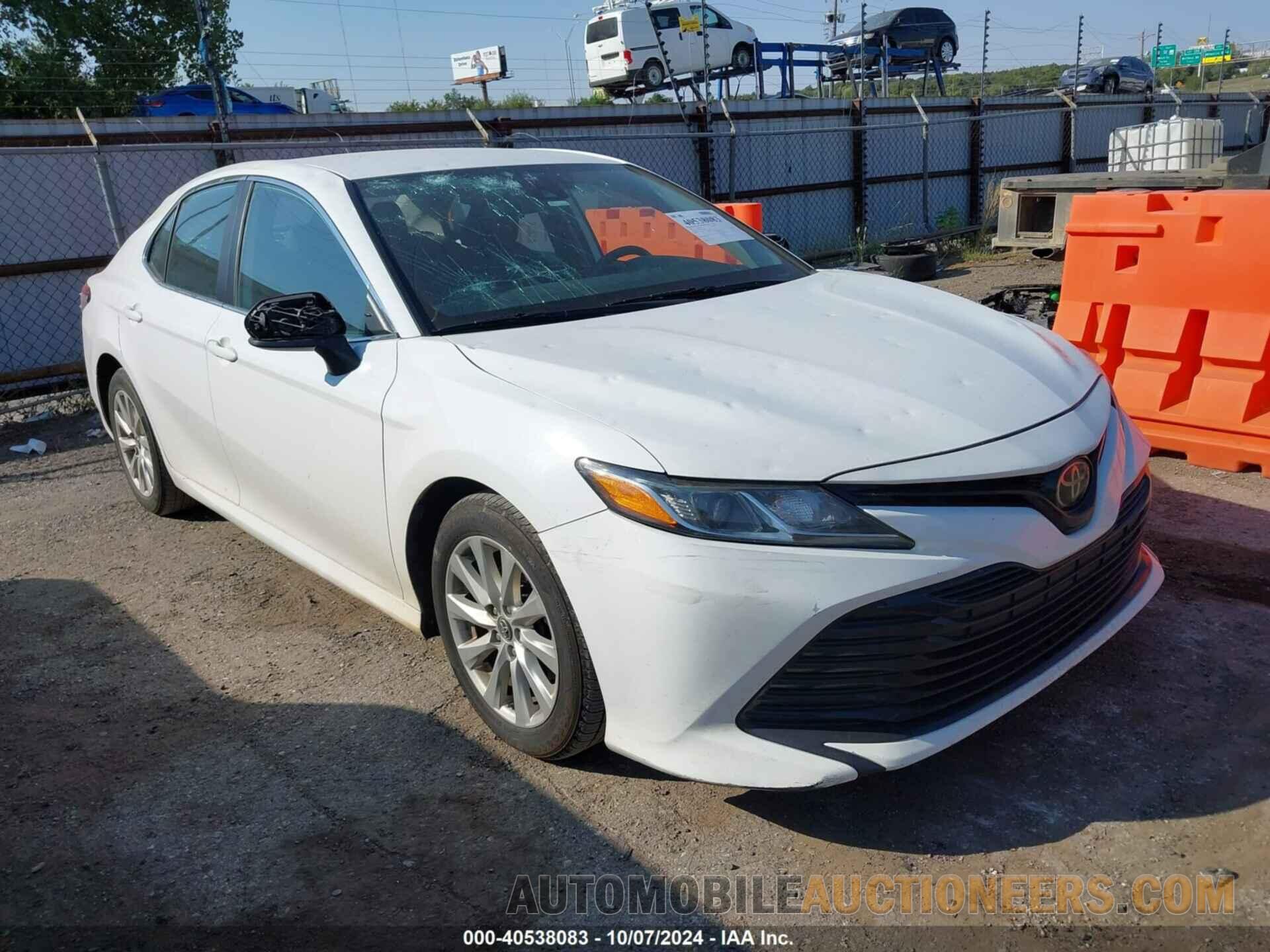 4T1B11HK4KU260586 TOYOTA CAMRY 2019