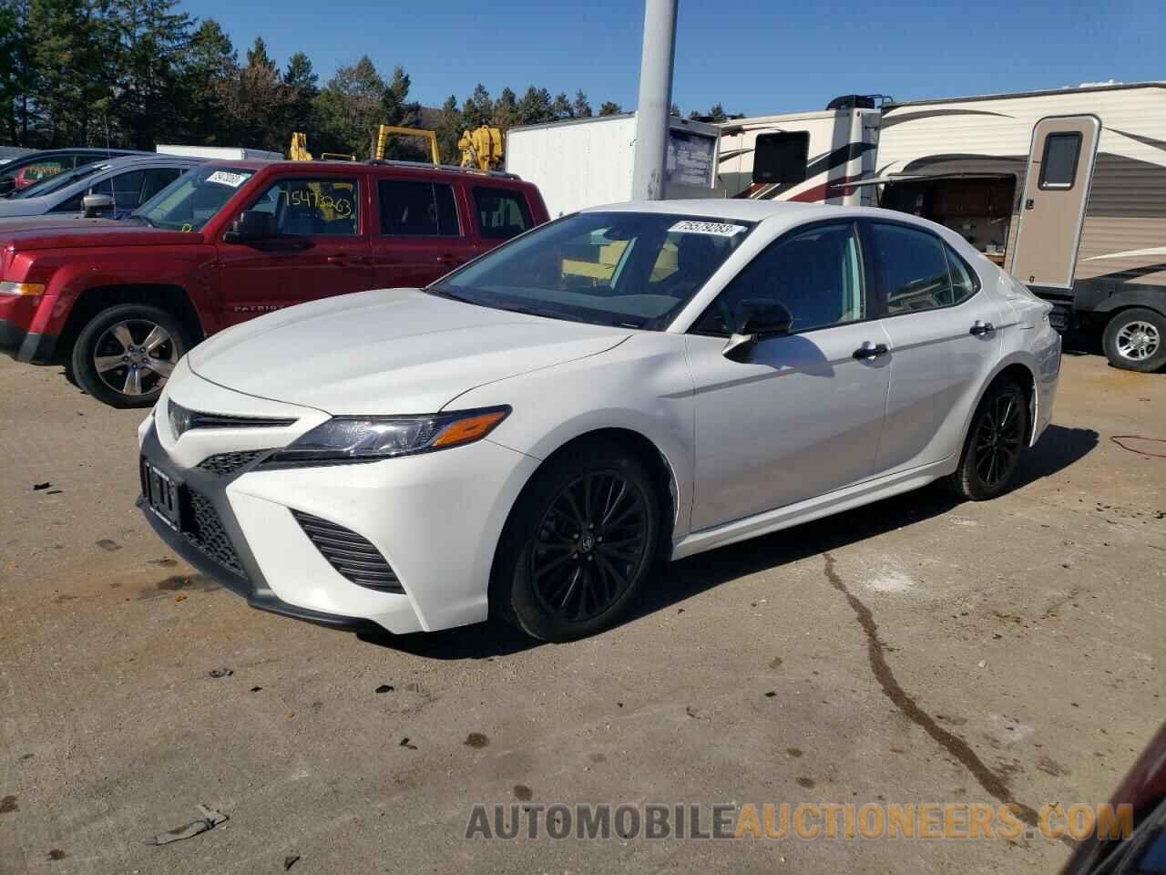 4T1B11HK4KU282037 TOYOTA CAMRY 2019