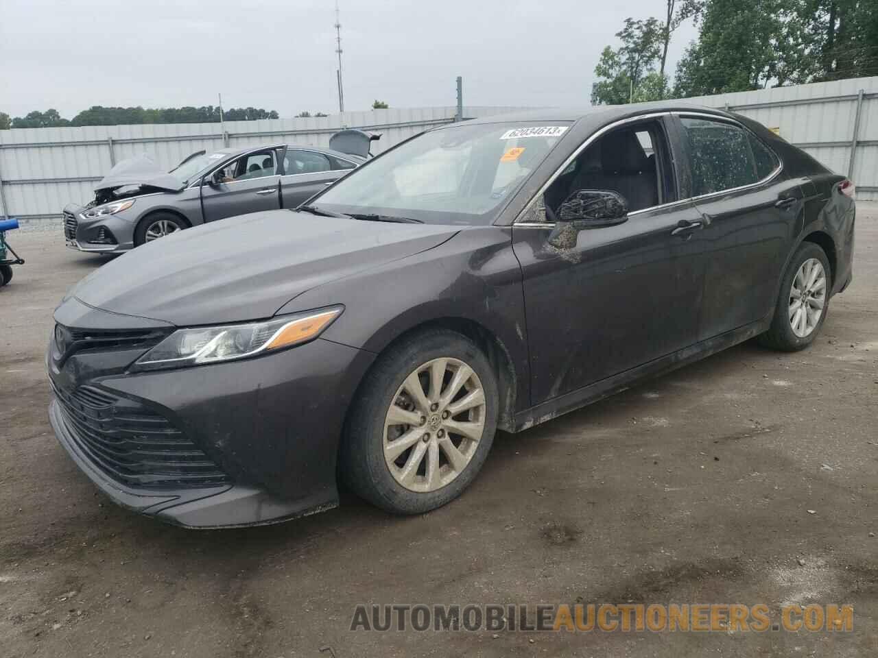 4T1B11HK4KU284175 TOYOTA CAMRY 2019