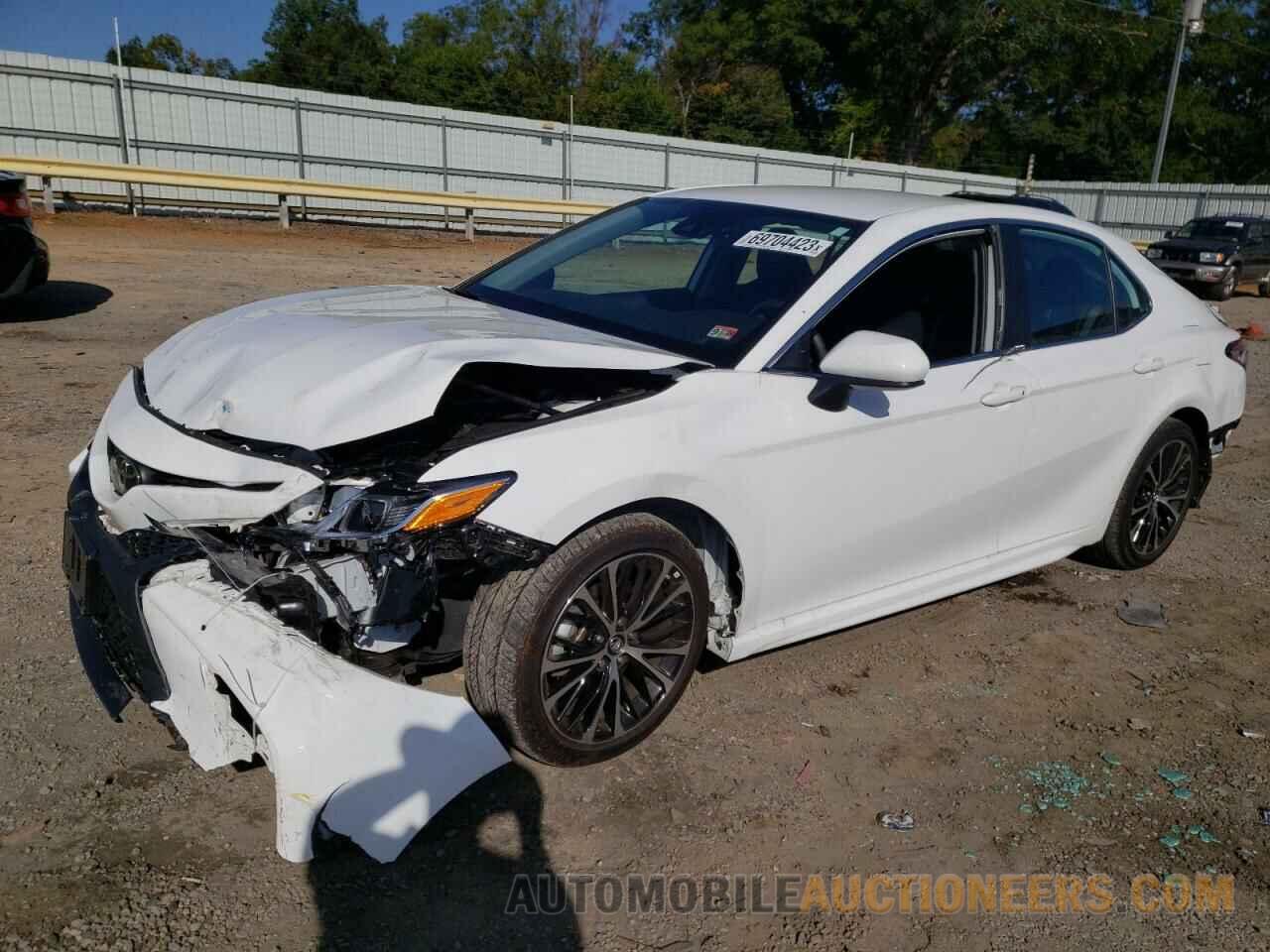 4T1B11HK4KU294222 TOYOTA CAMRY 2019