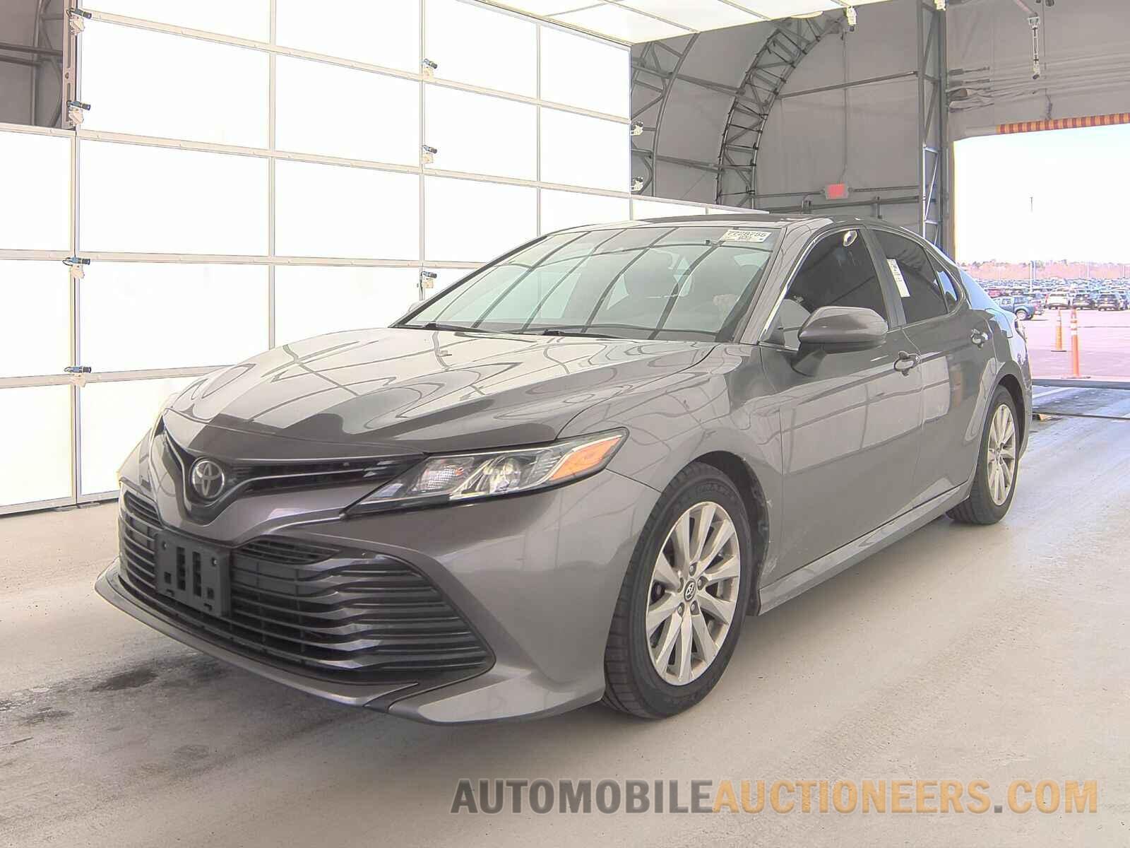 4T1B11HK4KU680395 Toyota Camry 2019