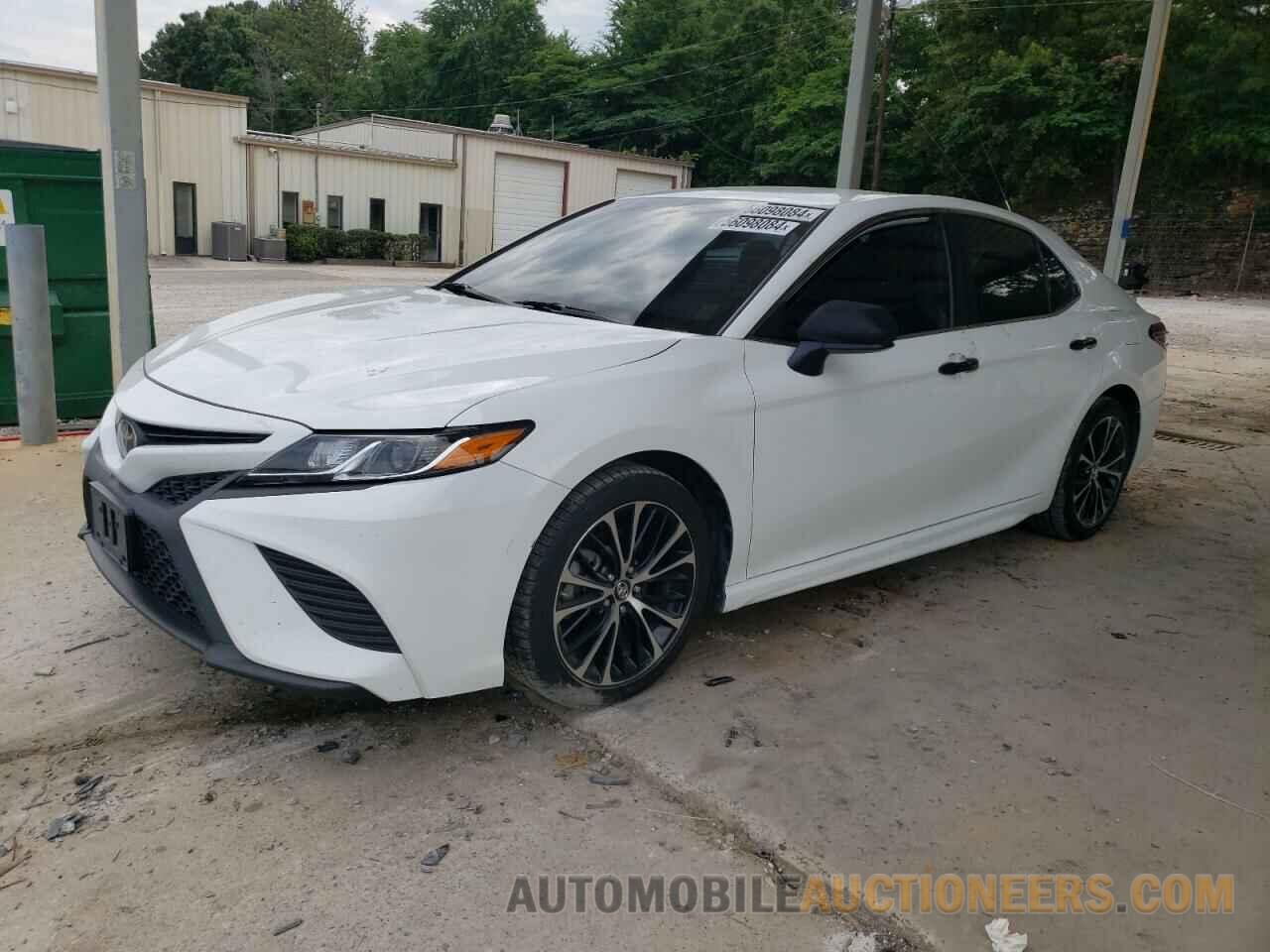 4T1B11HK4KU698105 TOYOTA CAMRY 2019