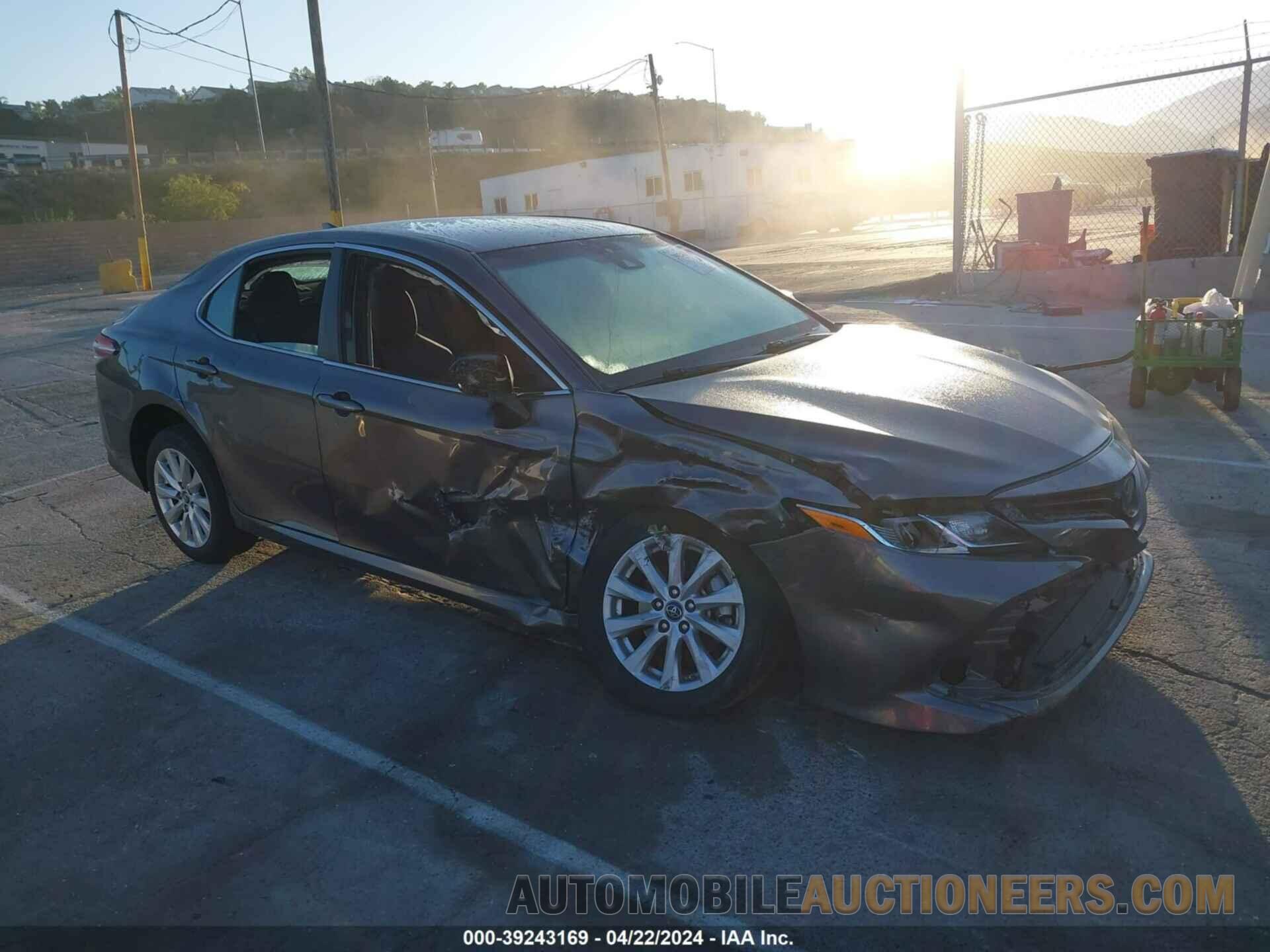 4T1B11HK4KU704663 TOYOTA CAMRY 2019