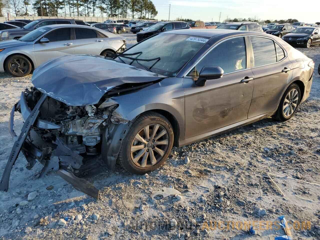 4T1B11HK4KU705327 TOYOTA CAMRY 2019