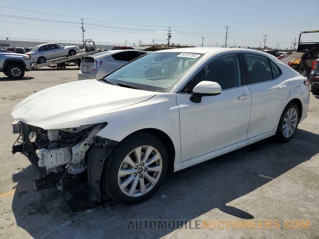 4T1B11HK4KU711516 TOYOTA CAMRY 2019