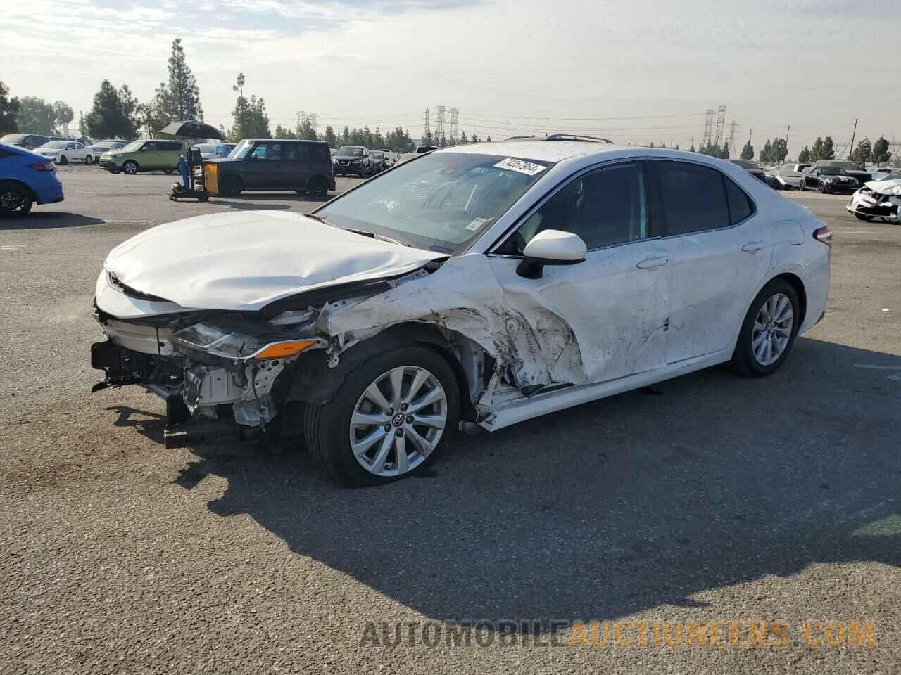 4T1B11HK4KU721026 TOYOTA CAMRY 2019