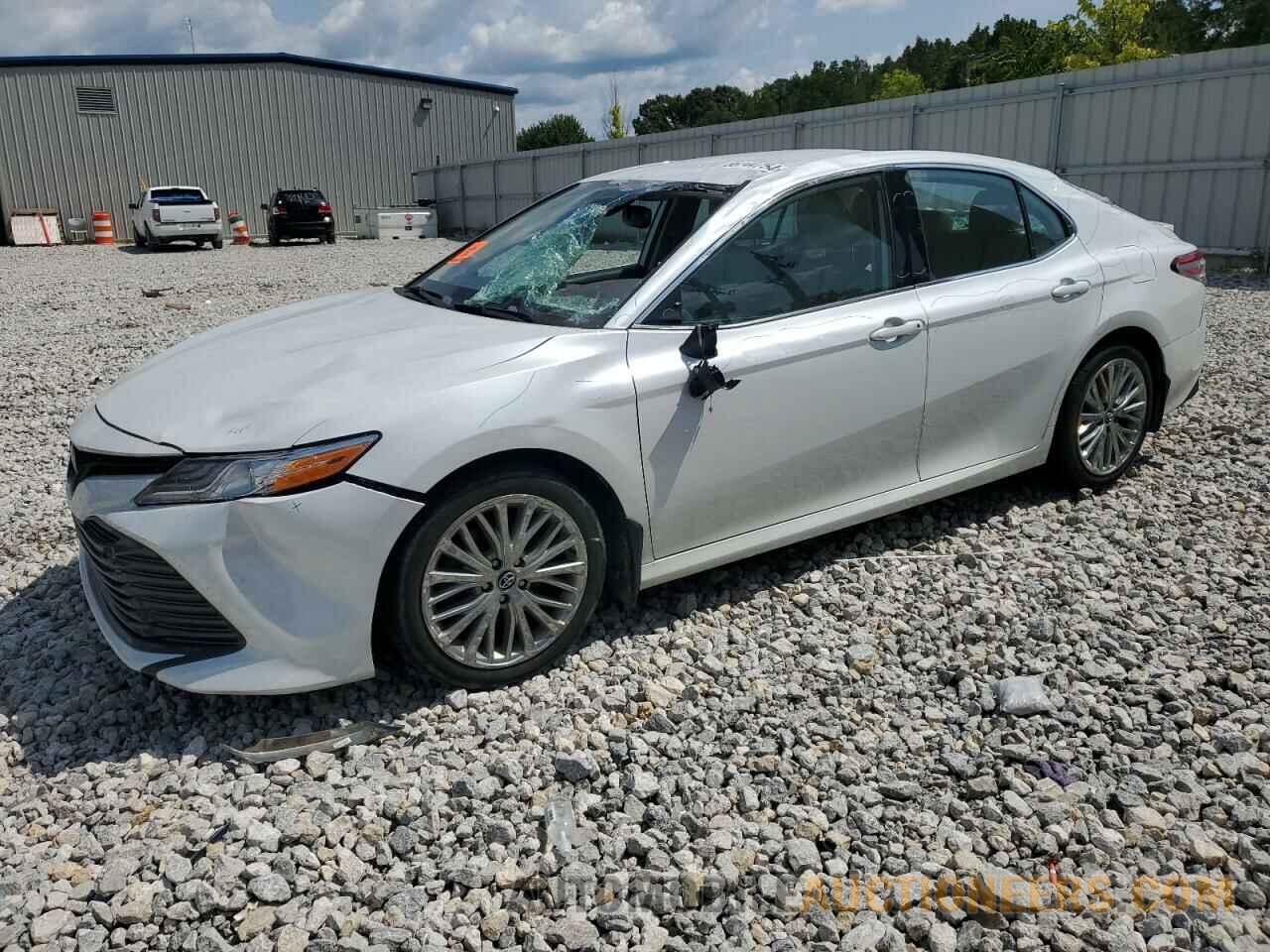 4T1B11HK4KU732799 TOYOTA CAMRY 2019