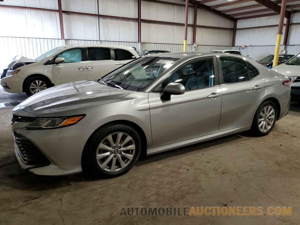 4T1B11HK4KU733595 TOYOTA CAMRY 2019