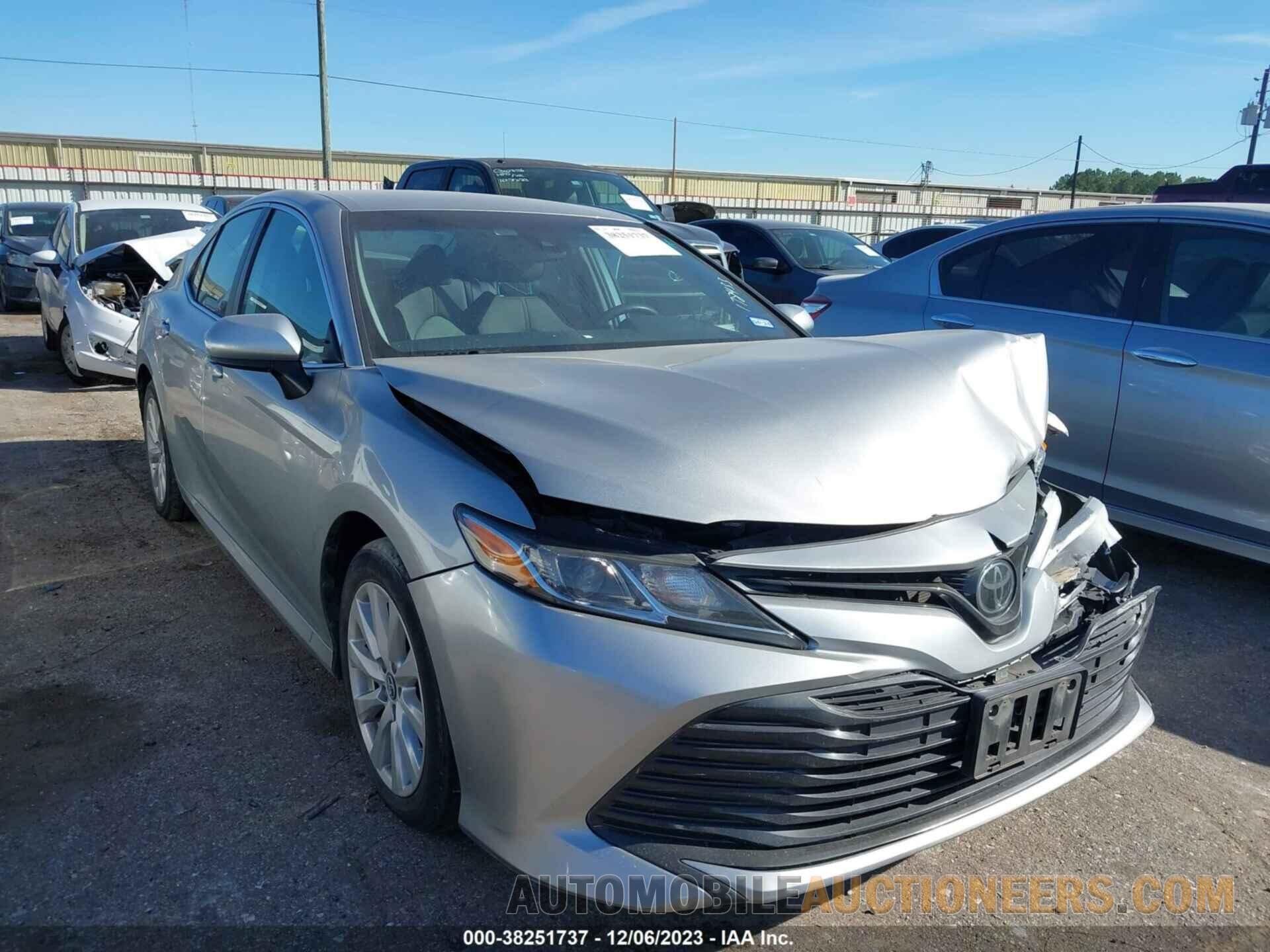 4T1B11HK4KU733662 TOYOTA CAMRY 2019