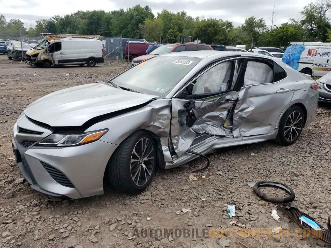 4T1B11HK4KU742104 TOYOTA CAMRY 2019