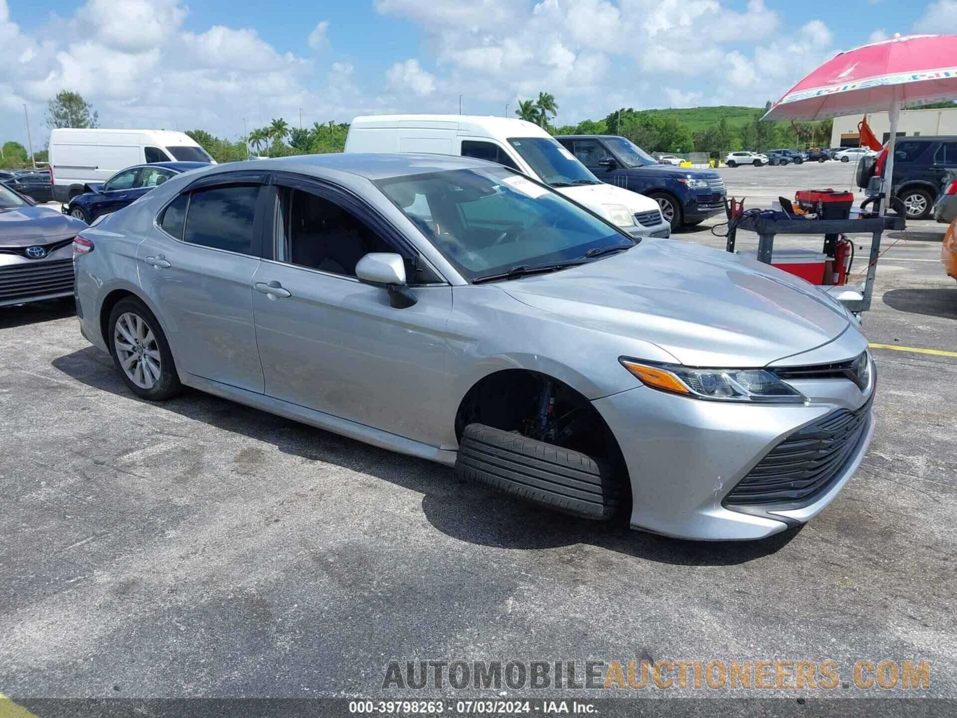 4T1B11HK4KU752681 TOYOTA CAMRY 2019