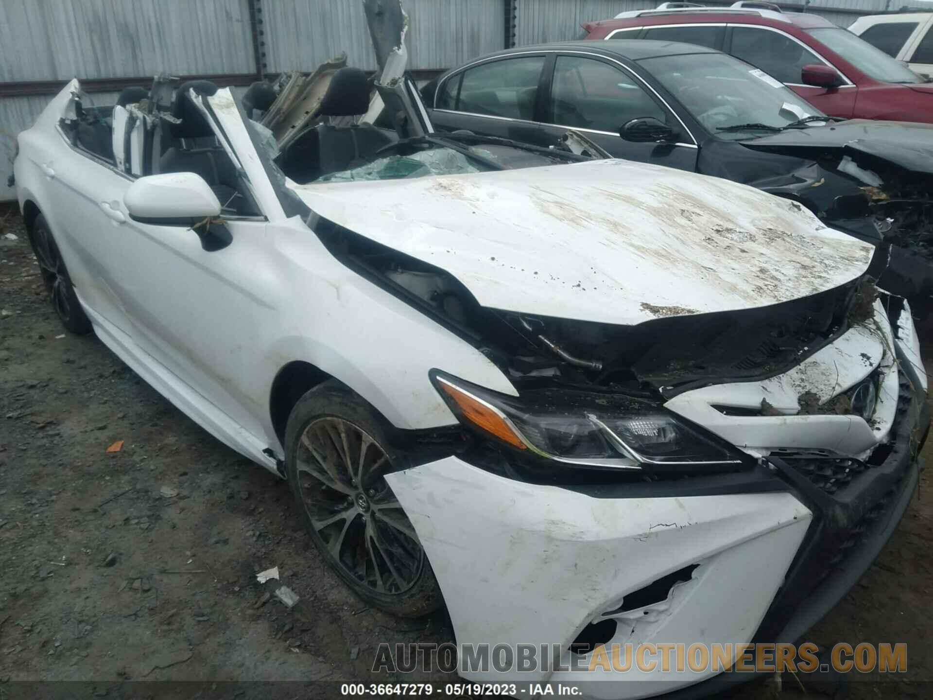 4T1B11HK4KU758139 TOYOTA CAMRY 2019