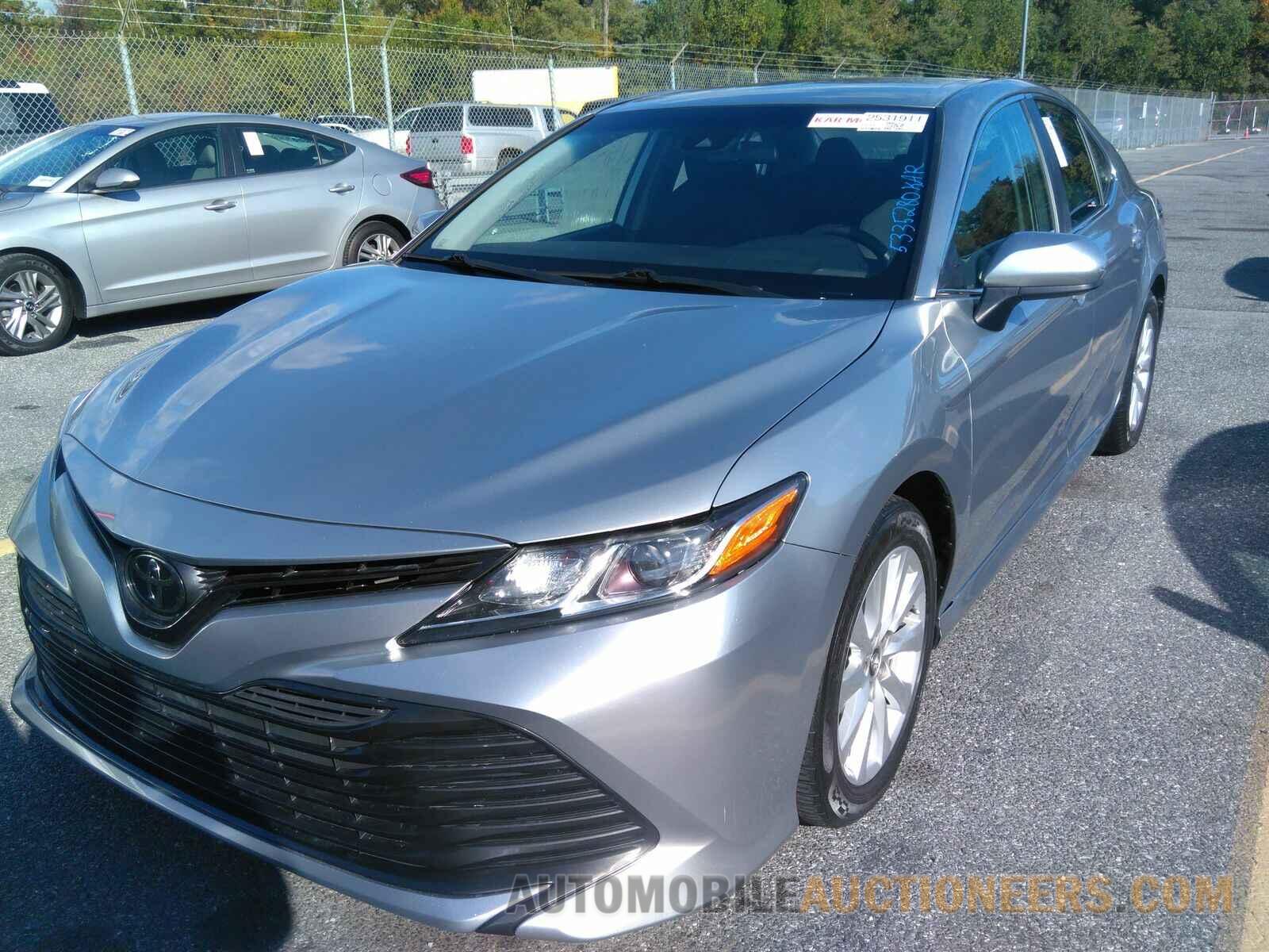 4T1B11HK4KU758853 Toyota Camry LE 2019