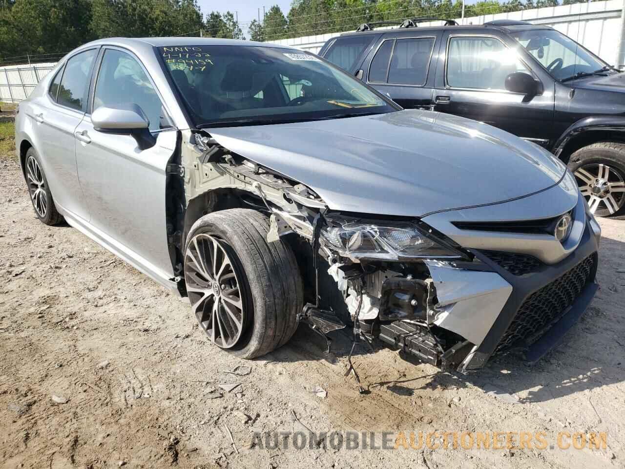 4T1B11HK4KU784563 TOYOTA CAMRY 2019