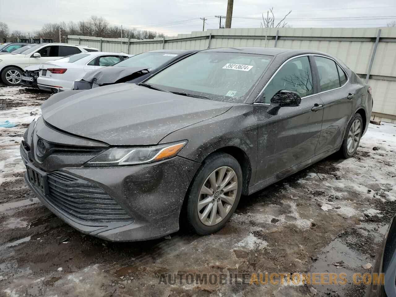 4T1B11HK4KU789598 TOYOTA CAMRY 2019