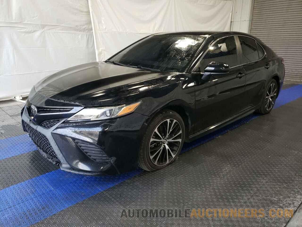 4T1B11HK4KU795823 TOYOTA CAMRY 2019