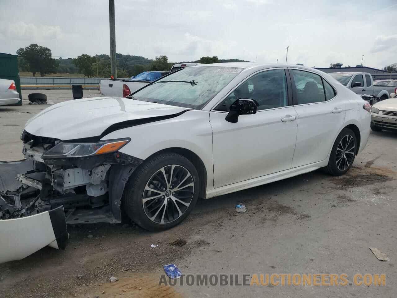 4T1B11HK4KU801183 TOYOTA CAMRY 2019