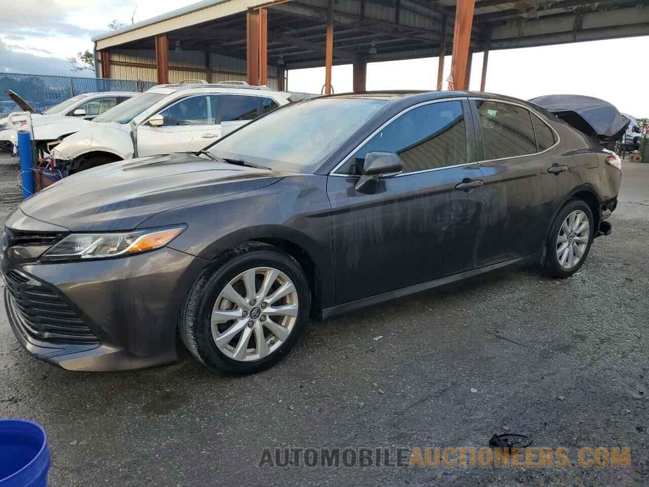 4T1B11HK4KU809526 TOYOTA CAMRY 2019