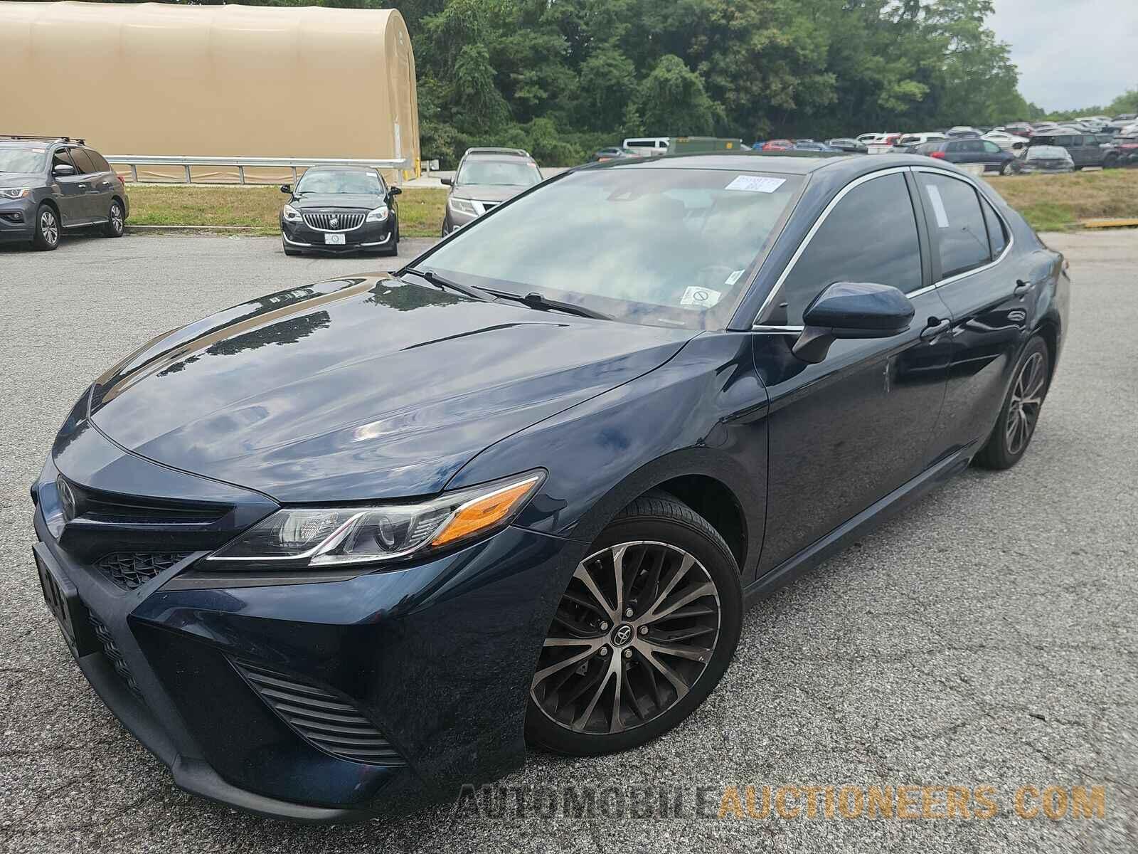 4T1B11HK4KU810174 Toyota Camry 2019