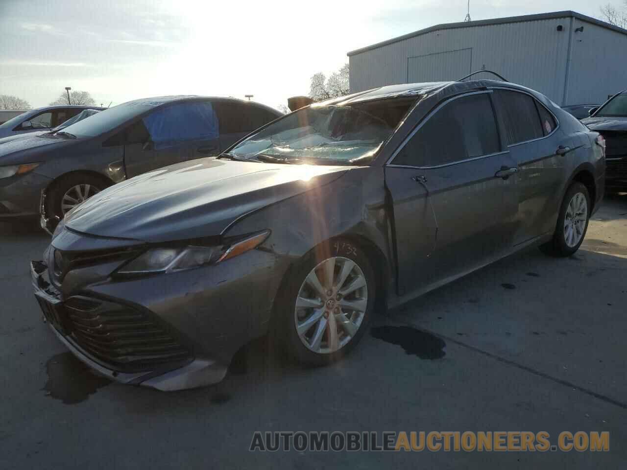 4T1B11HK4KU826374 TOYOTA CAMRY 2019