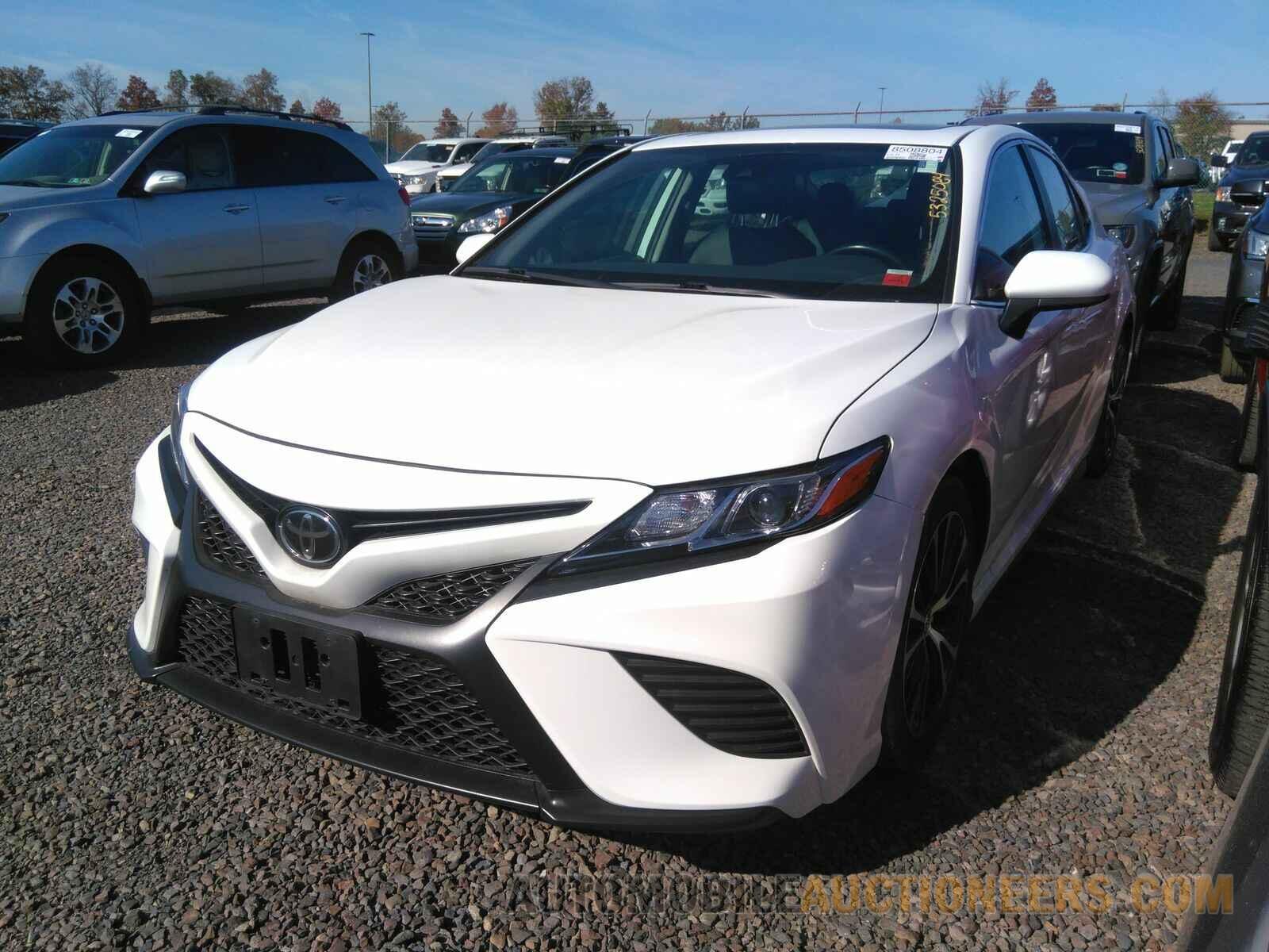 4T1B11HK4KU844857 Toyota Camry 2019