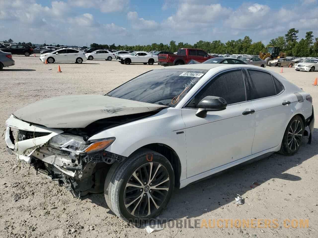 4T1B11HK4KU846916 TOYOTA CAMRY 2019