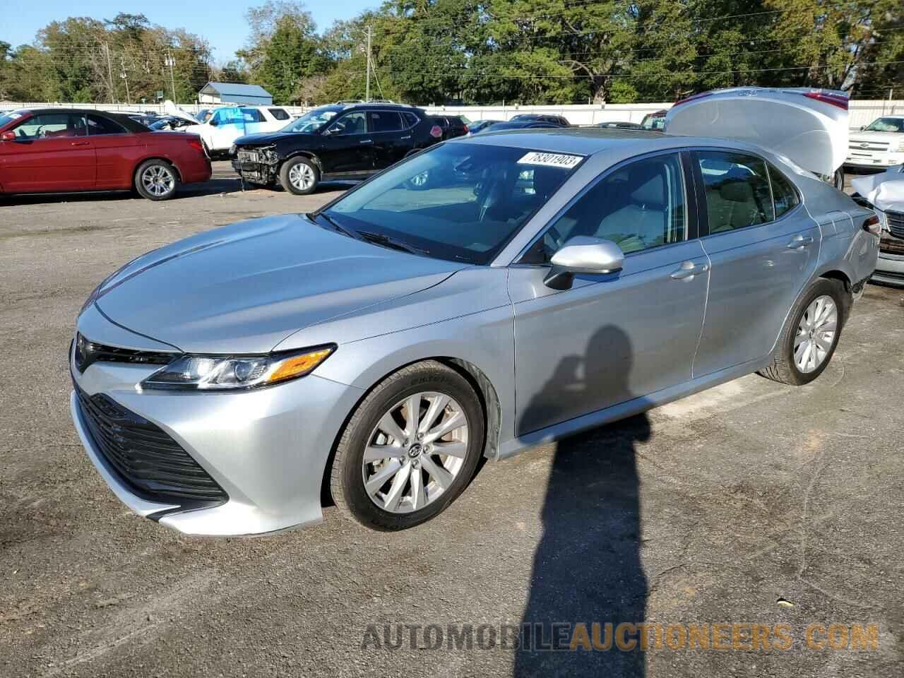 4T1B11HK5JU003015 TOYOTA CAMRY 2018