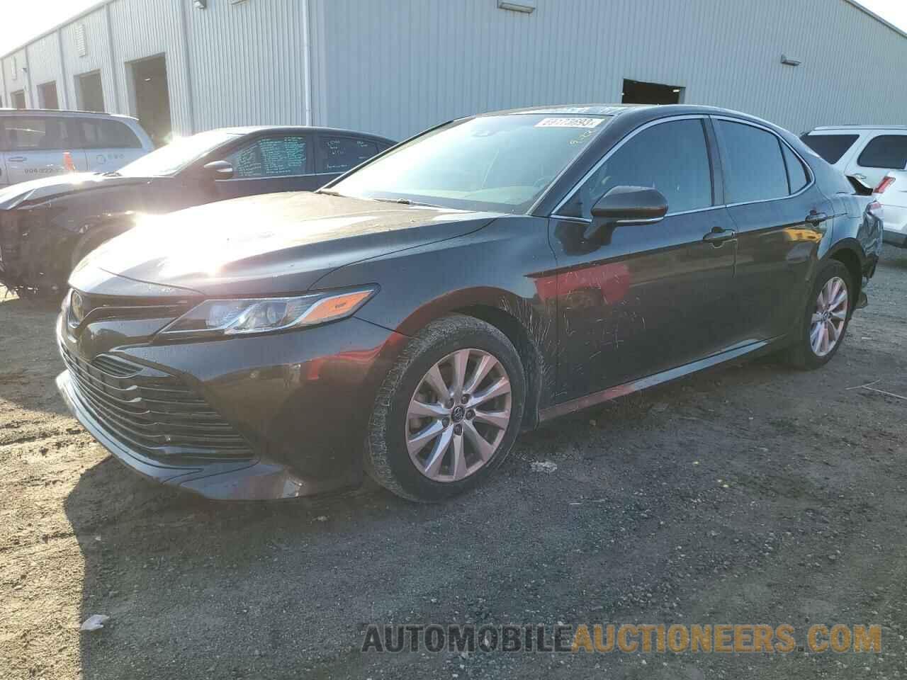 4T1B11HK5JU012555 TOYOTA CAMRY 2018