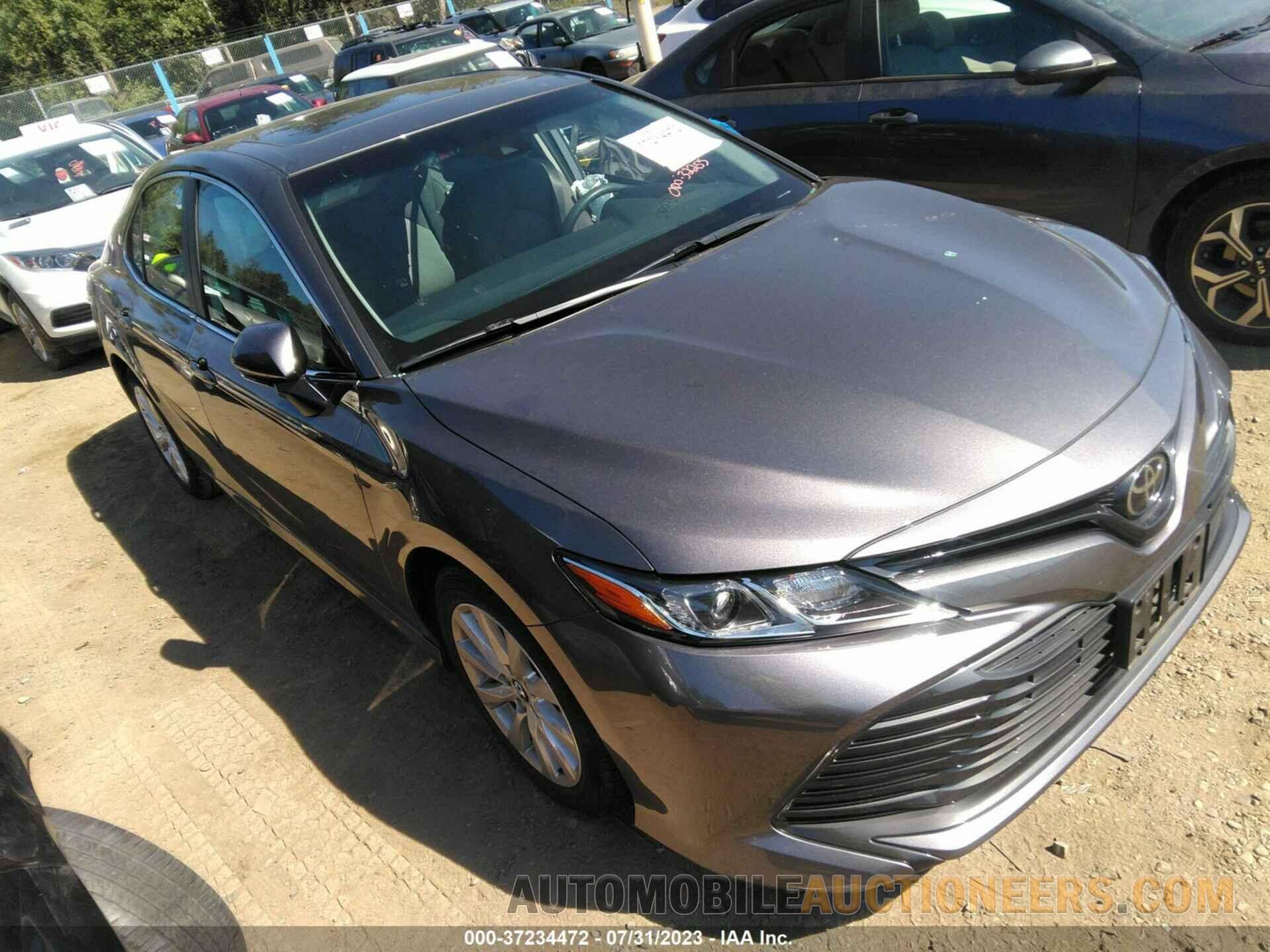 4T1B11HK5JU012569 TOYOTA CAMRY 2018