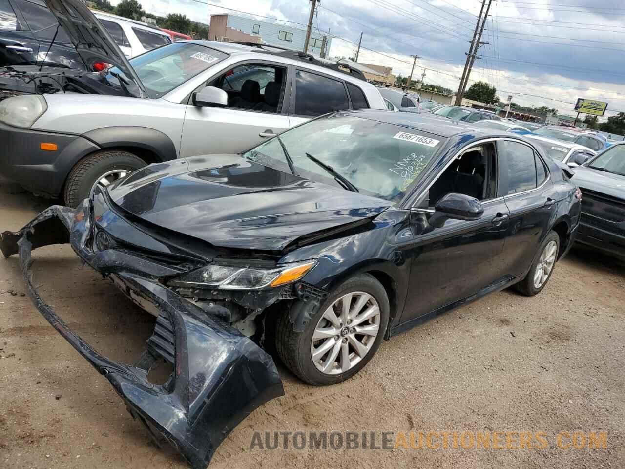 4T1B11HK5JU019523 TOYOTA CAMRY 2018