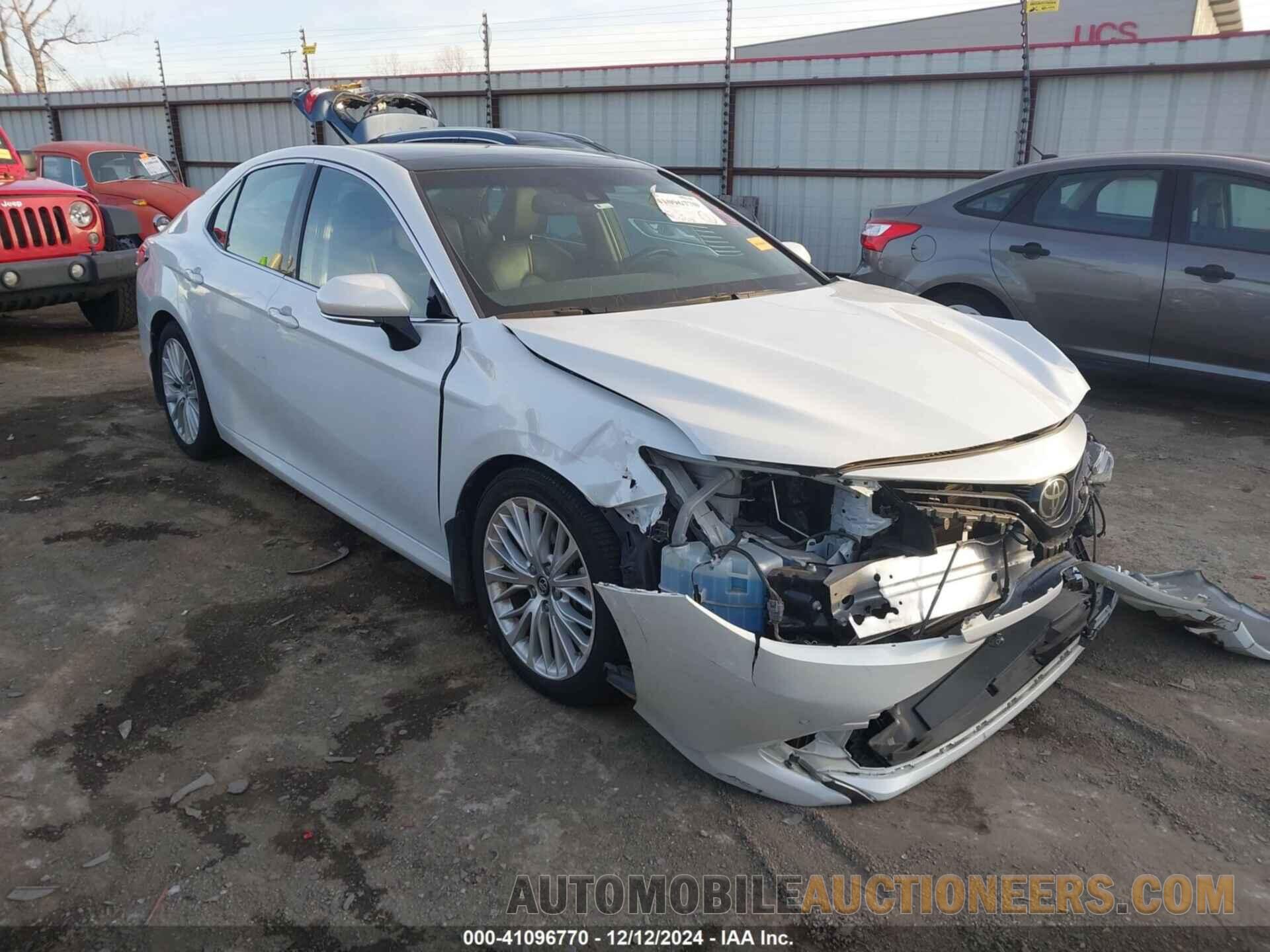 4T1B11HK5JU020381 TOYOTA CAMRY 2018