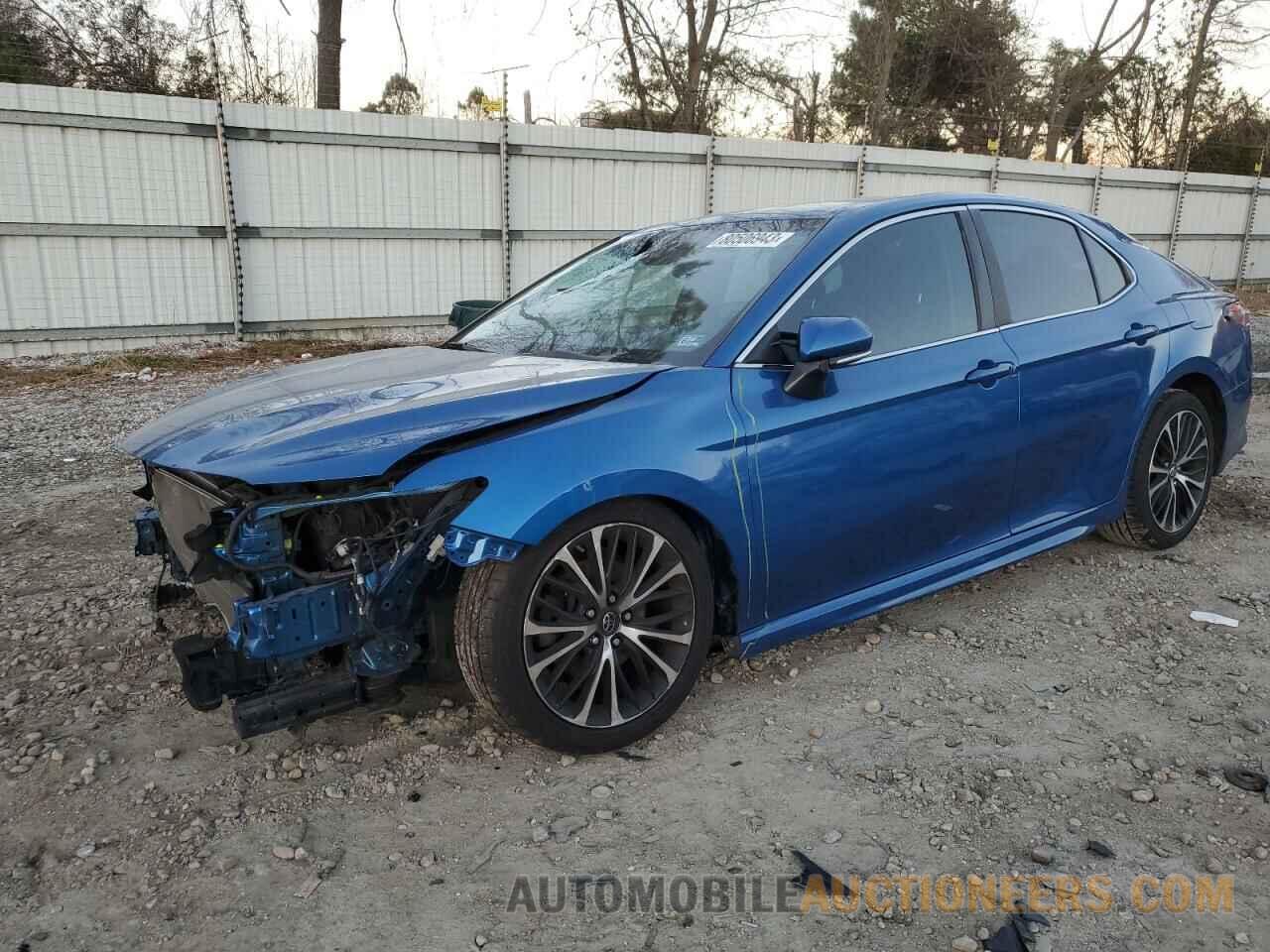 4T1B11HK5JU022583 TOYOTA CAMRY 2018