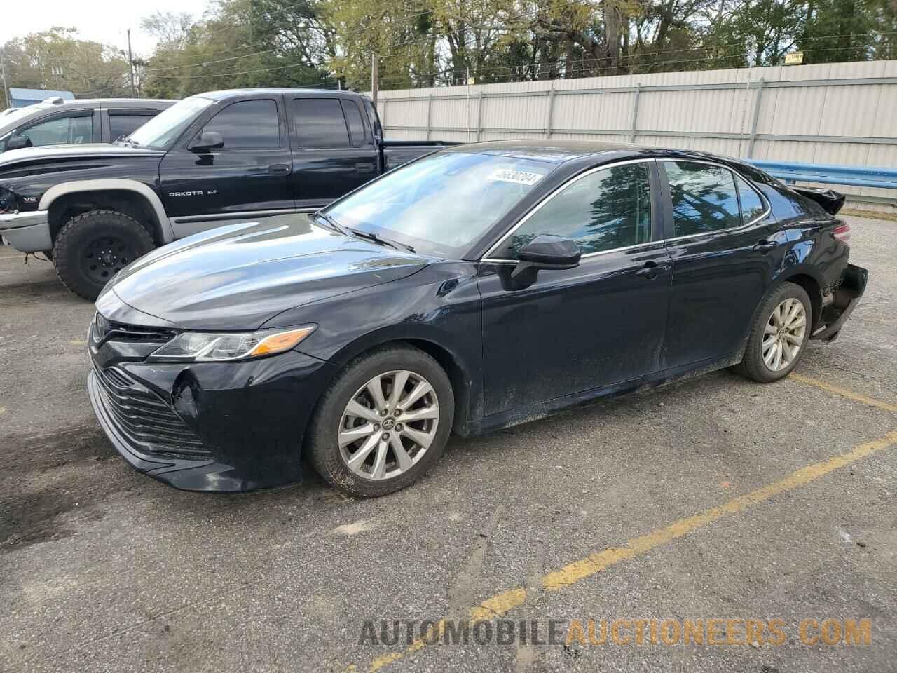 4T1B11HK5JU024883 TOYOTA CAMRY 2018