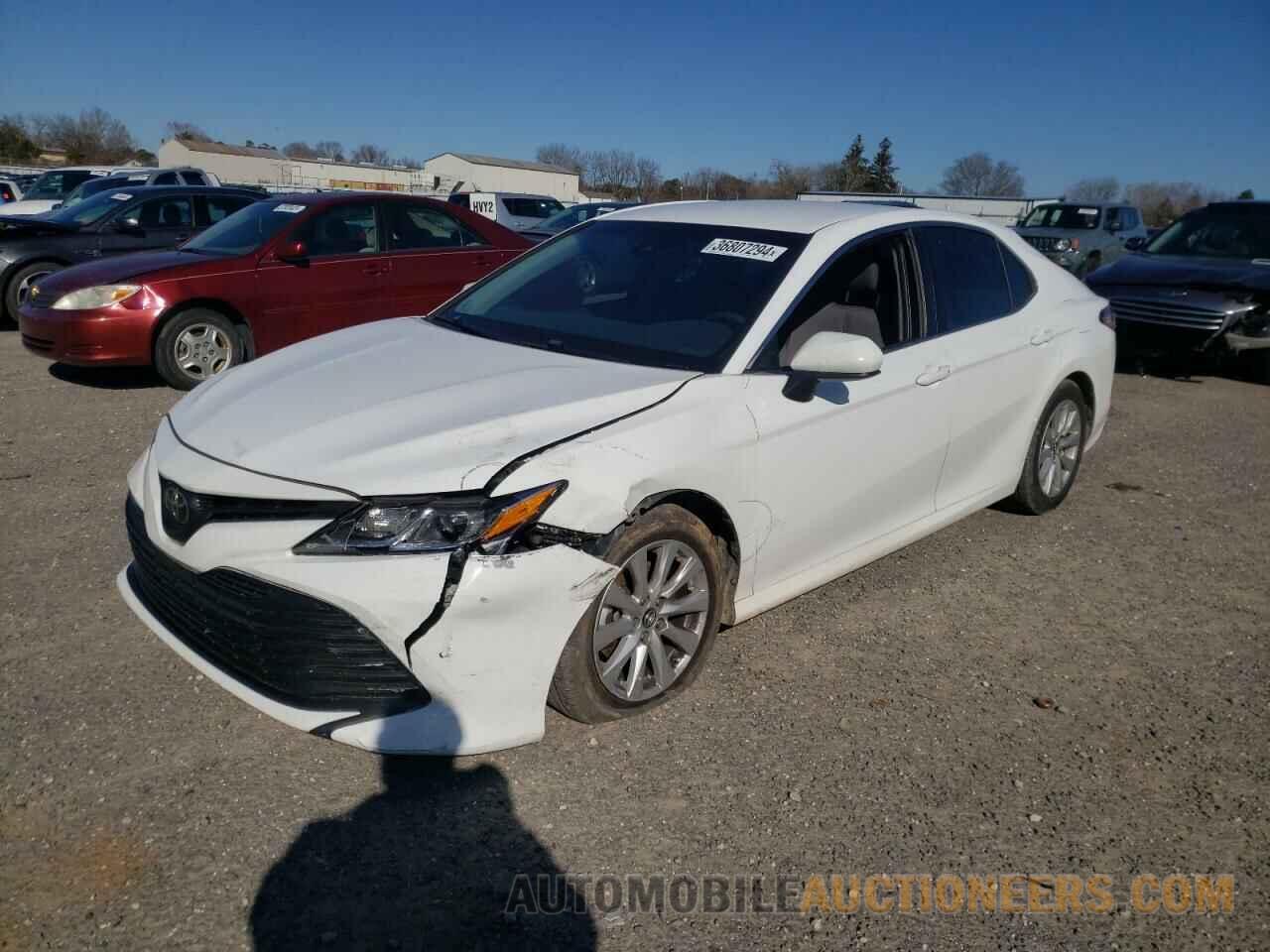 4T1B11HK5JU032546 TOYOTA CAMRY 2018