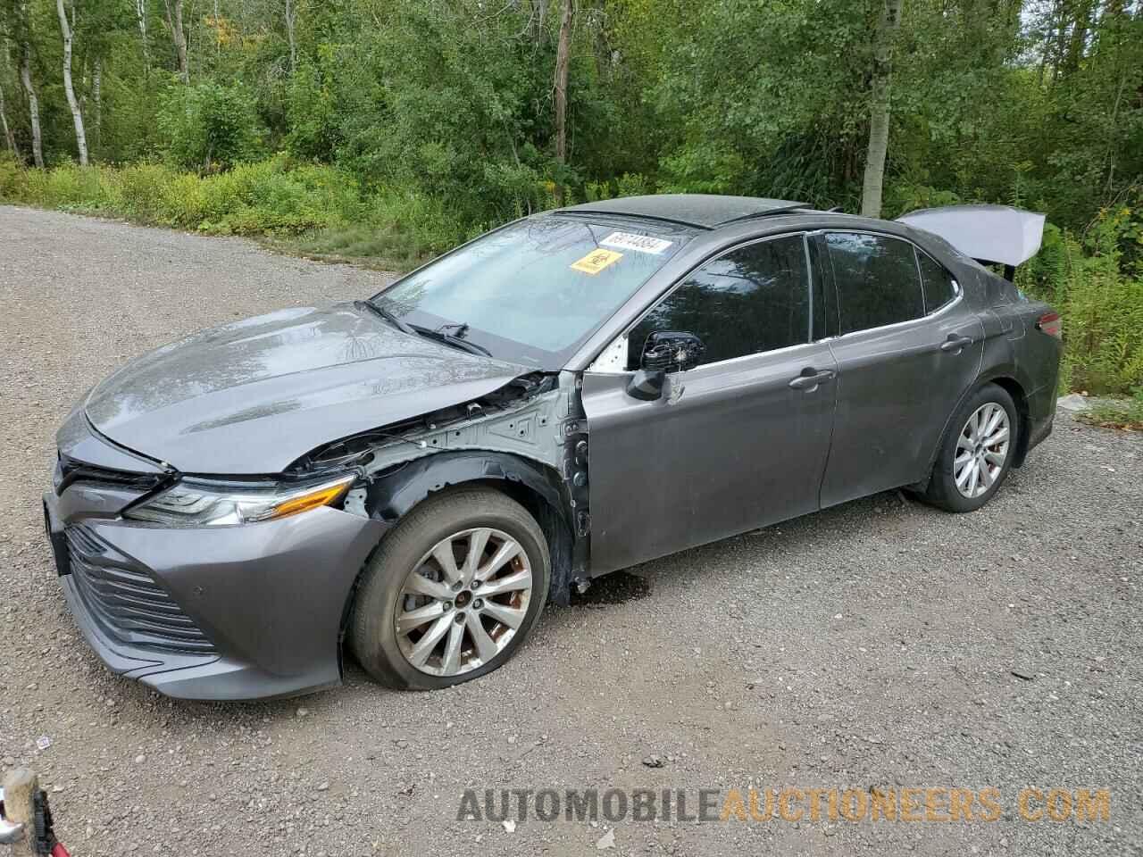 4T1B11HK5JU060993 TOYOTA CAMRY 2018