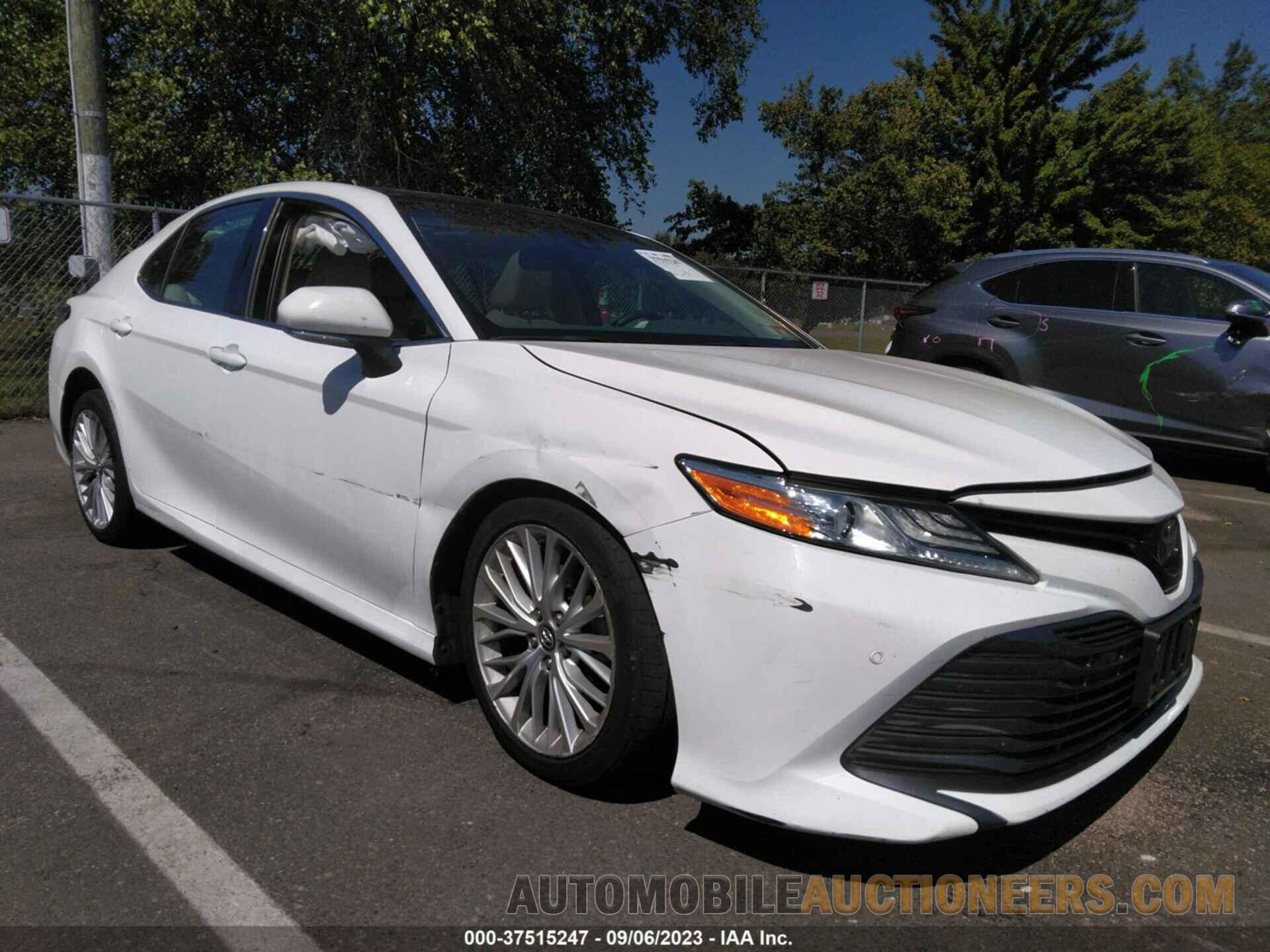 4T1B11HK5JU069077 TOYOTA CAMRY 2018