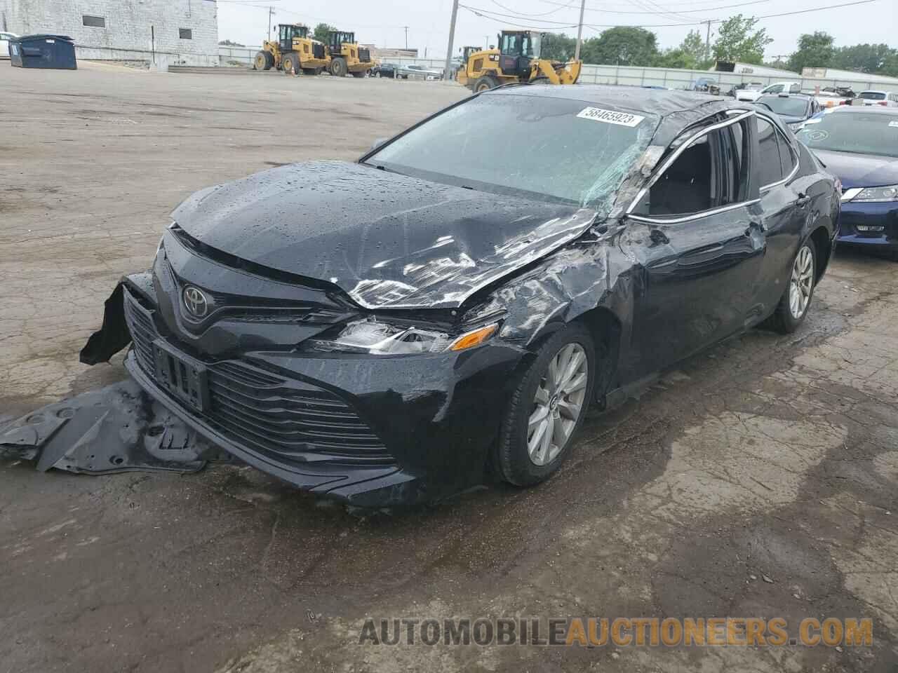 4T1B11HK5JU070004 TOYOTA CAMRY 2018