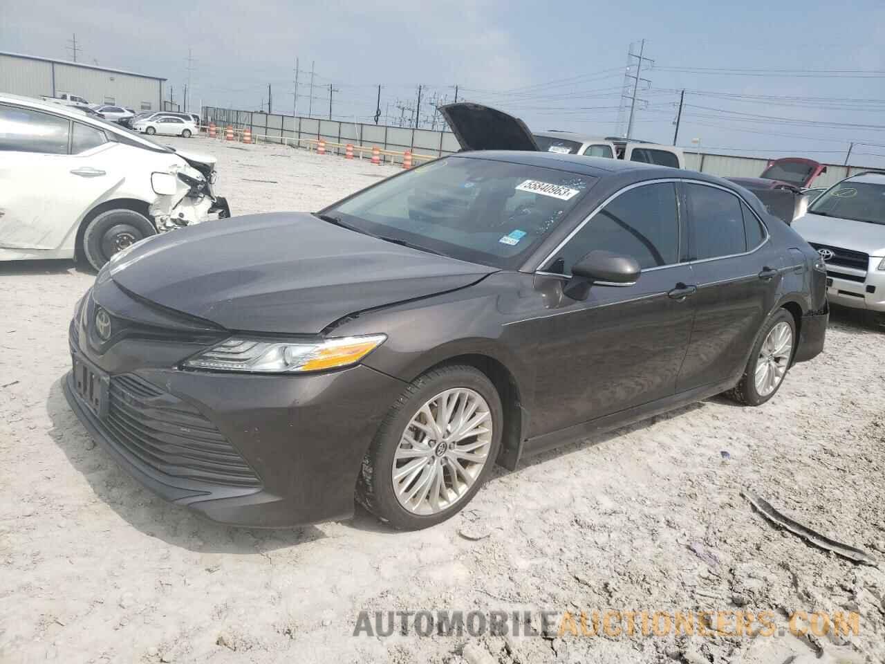 4T1B11HK5JU070469 TOYOTA CAMRY 2018